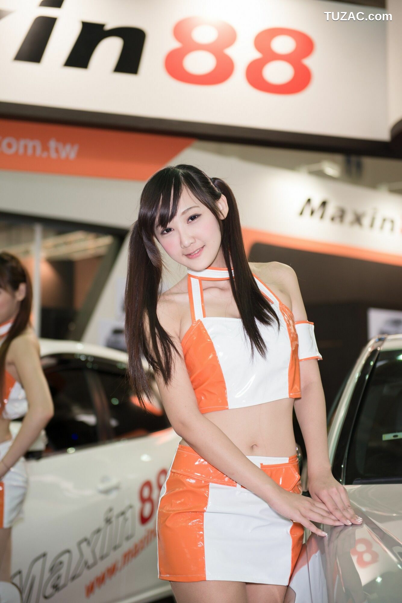 台湾正妹_ 汽配展&amp;巨砲連隊記者會 图片合集[70P]