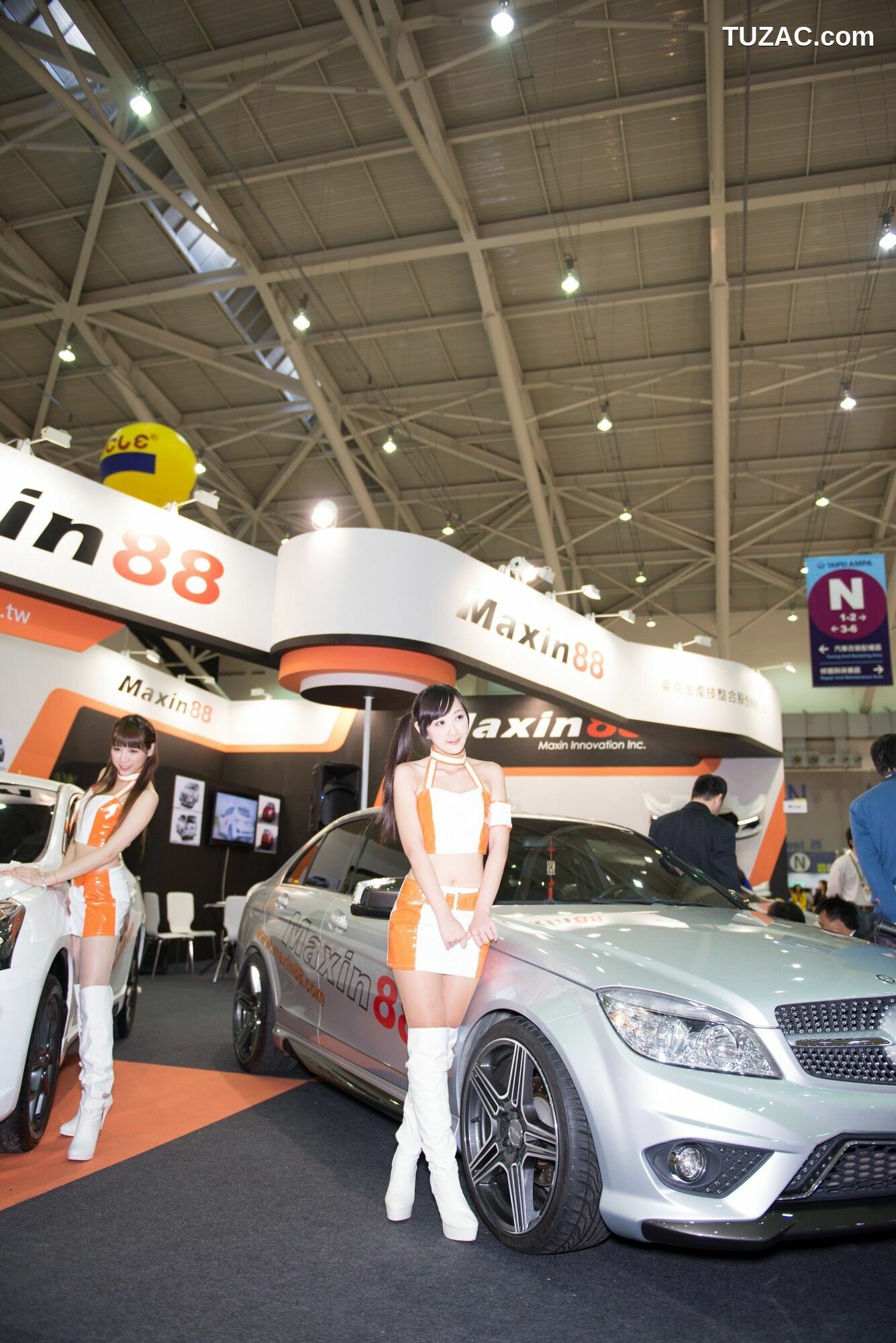 台湾正妹_ 汽配展&amp;巨砲連隊記者會 图片合集[70P]