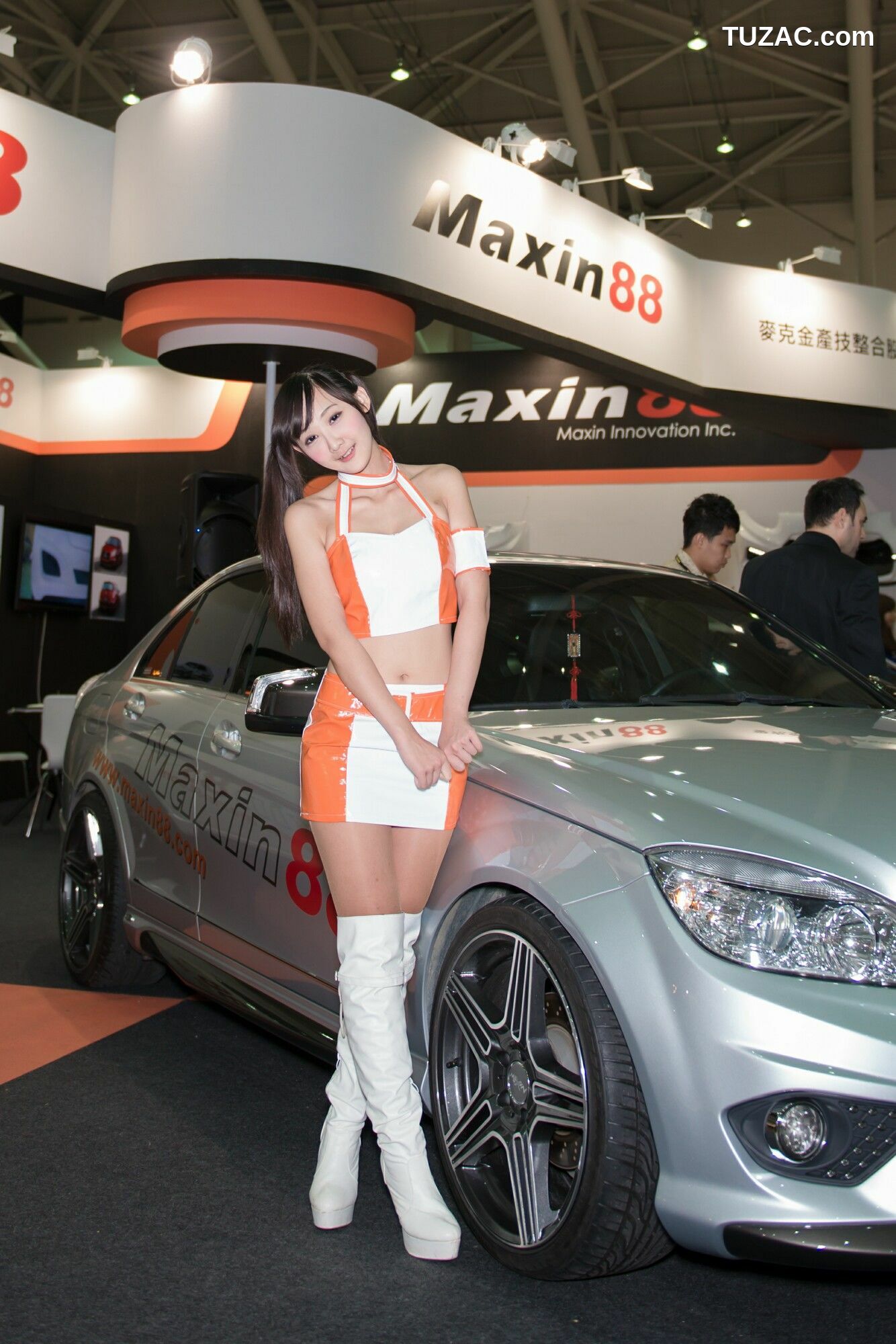 台湾正妹_ 汽配展&amp;巨砲連隊記者會 图片合集[70P]