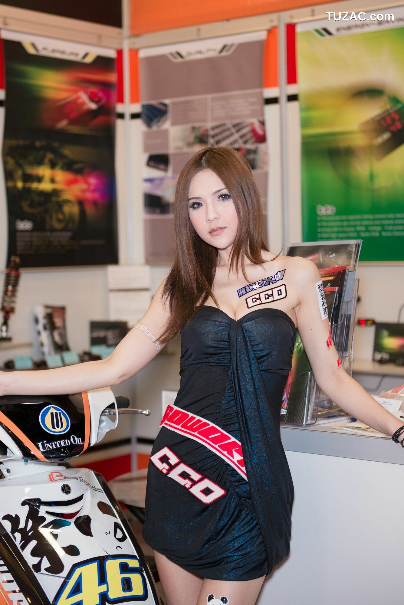 台湾正妹_ 汽配展&amp;巨砲連隊記者會 图片合集[70P]