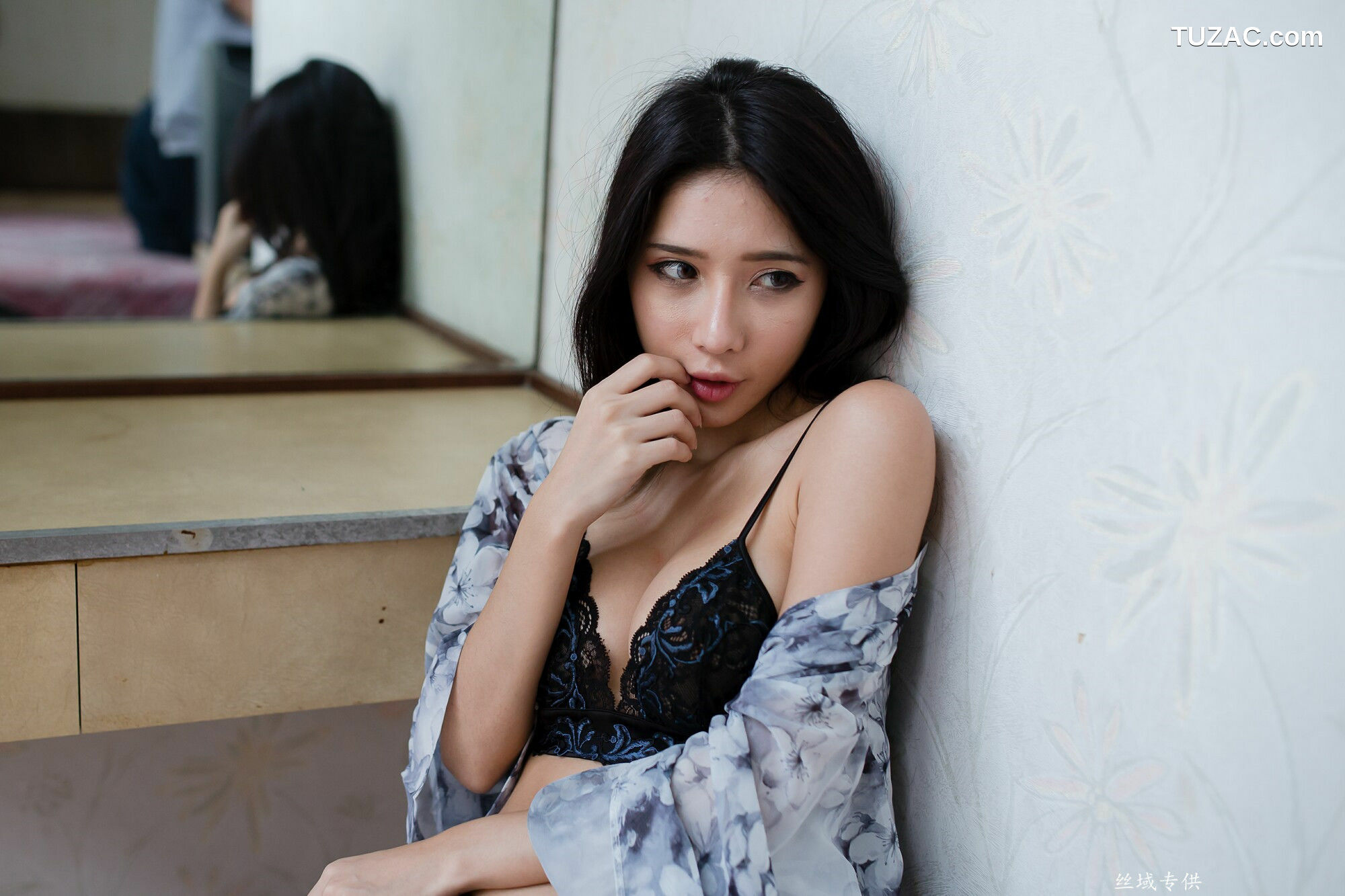 台湾正妹_ 沈綺綺《水手服內衣外拍》 写真集[178P]