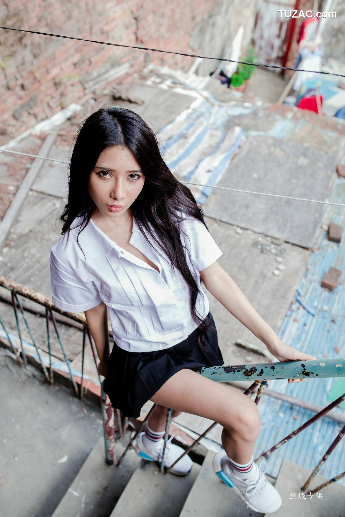 台湾正妹_ 沈綺綺《水手服內衣外拍》 写真集[178P]