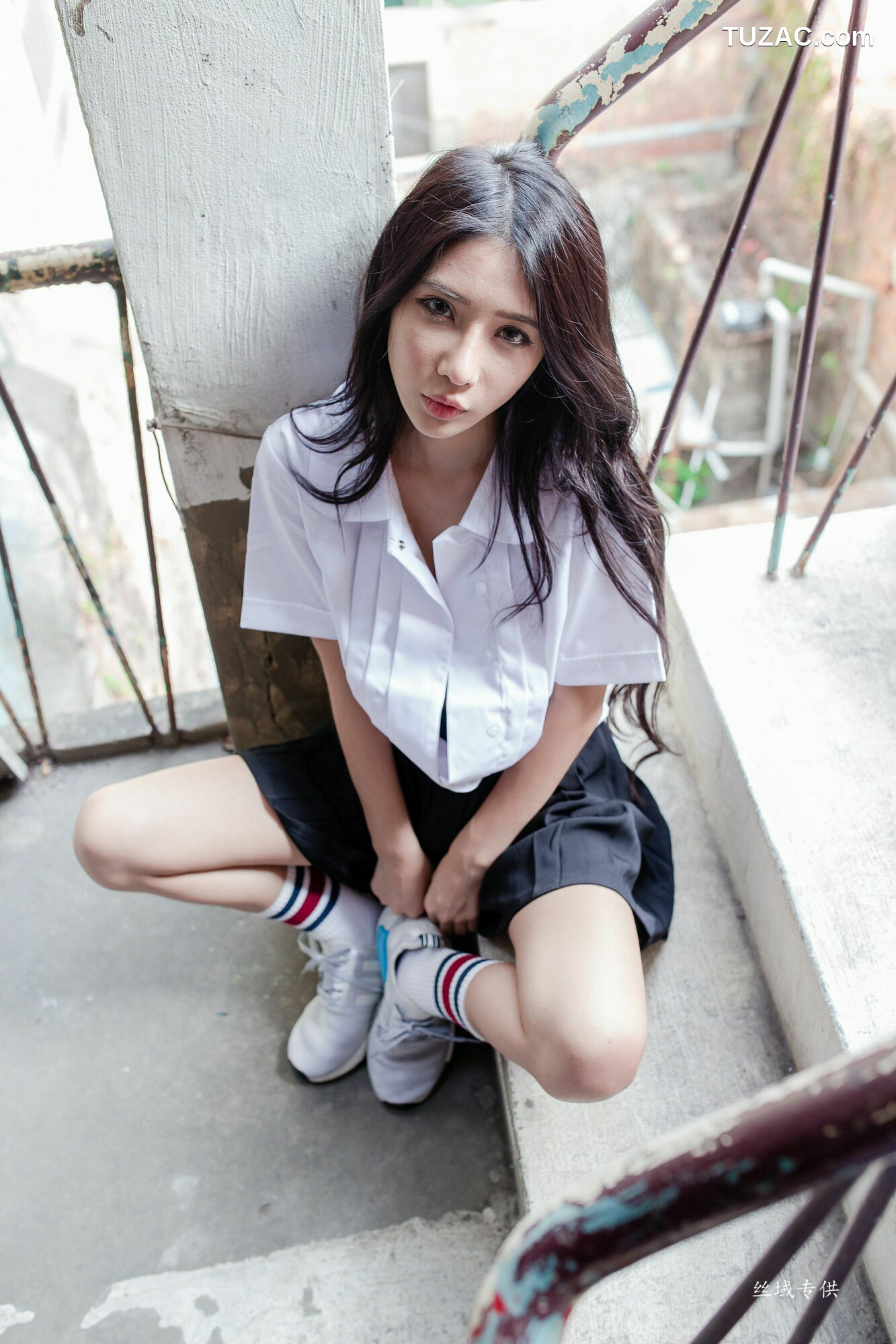 台湾正妹_ 沈綺綺《水手服內衣外拍》 写真集[178P]