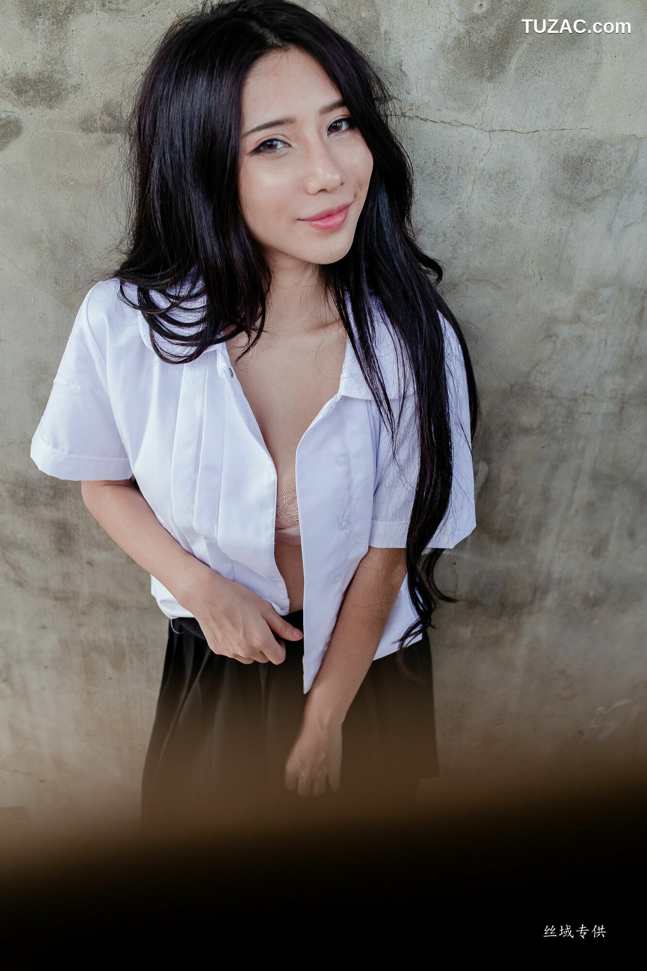 台湾正妹_ 沈綺綺《水手服內衣外拍》 写真集[178P]