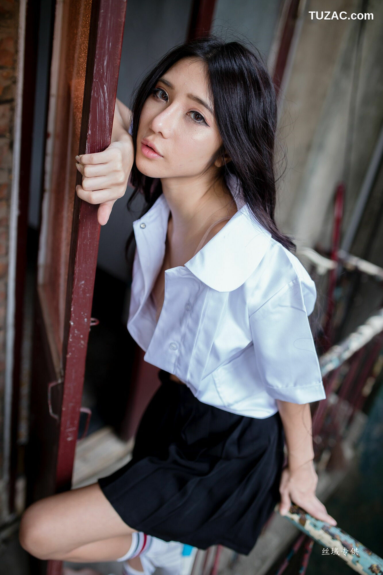 台湾正妹_ 沈綺綺《水手服內衣外拍》 写真集[178P]