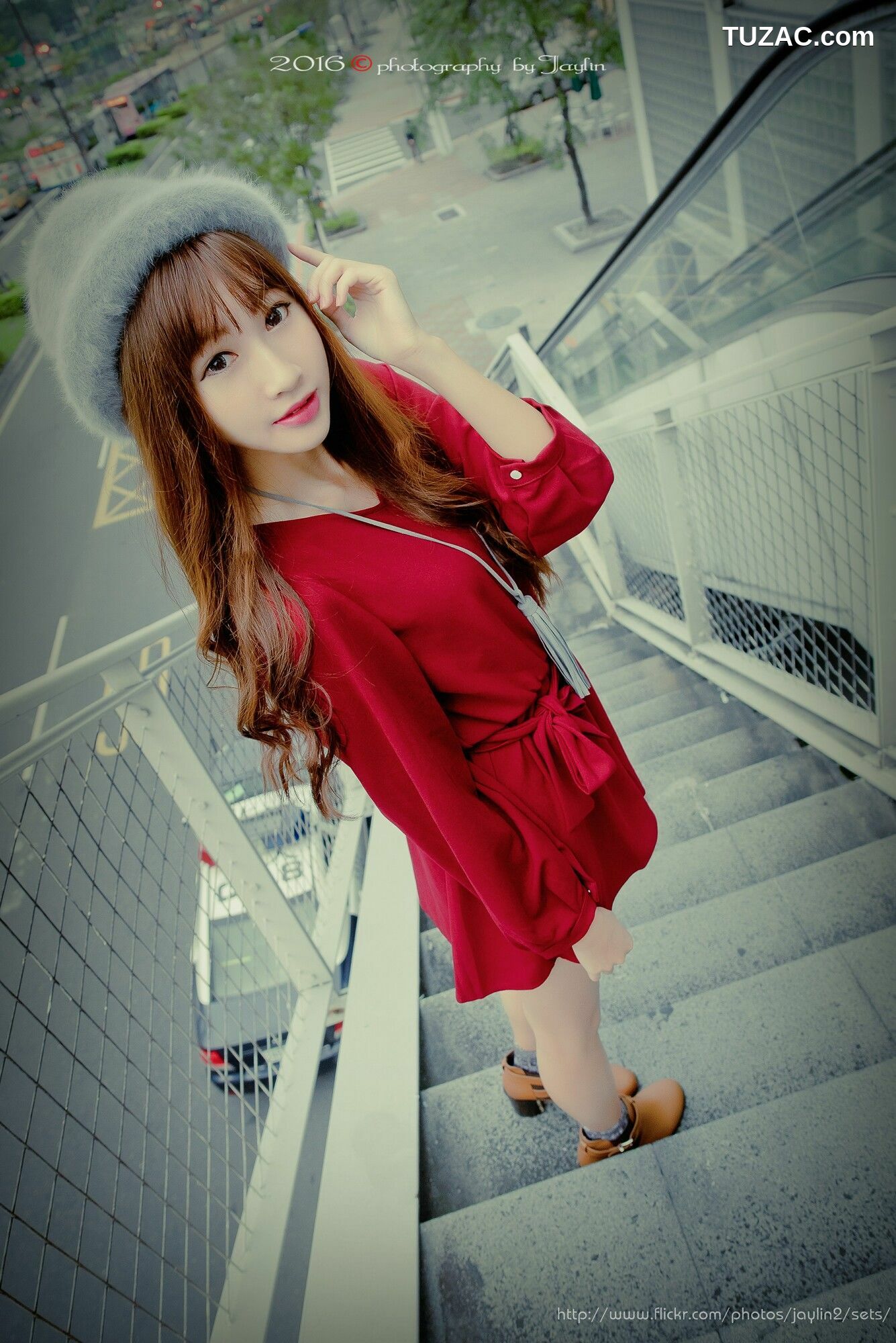 台湾正妹_ 琪琪 外怕三套服装 写真集[45P]