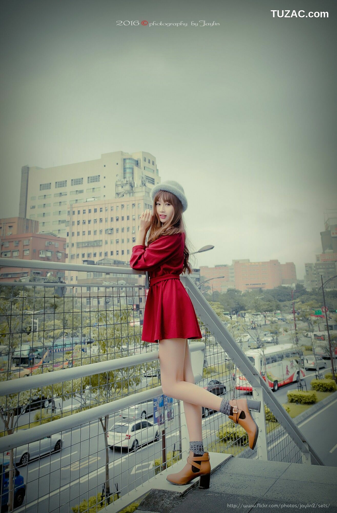 台湾正妹_ 琪琪 外怕三套服装 写真集[45P]
