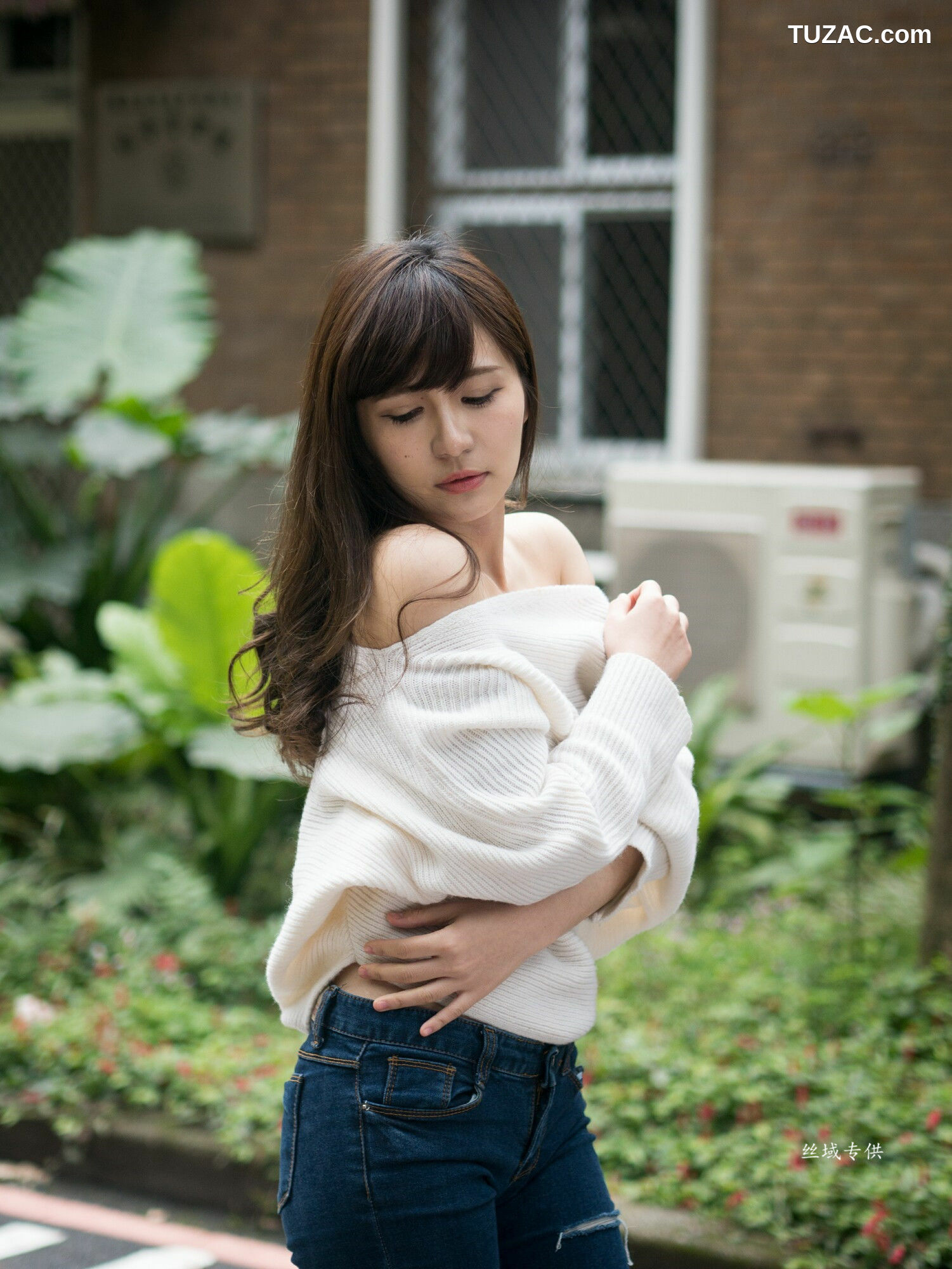 台湾正妹_ 艾比《台灣大學》 写真集[158P]