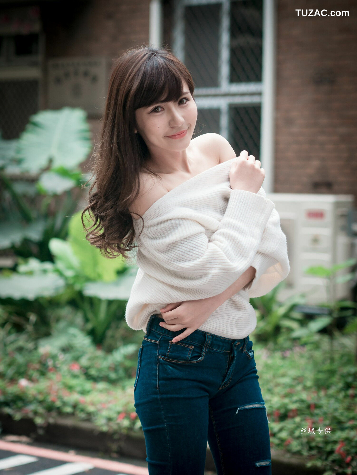 台湾正妹_ 艾比《台灣大學》 写真集[158P]