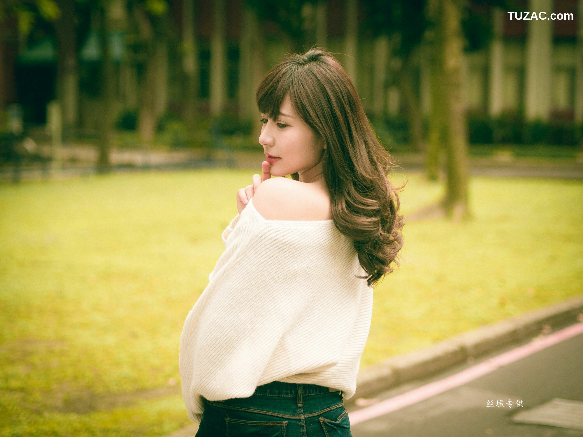 台湾正妹_ 艾比《台灣大學》 写真集[158P]