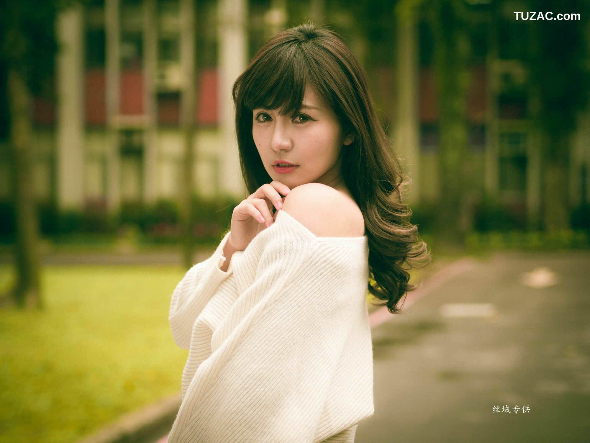 台湾正妹_ 艾比《台灣大學》 写真集[158P]