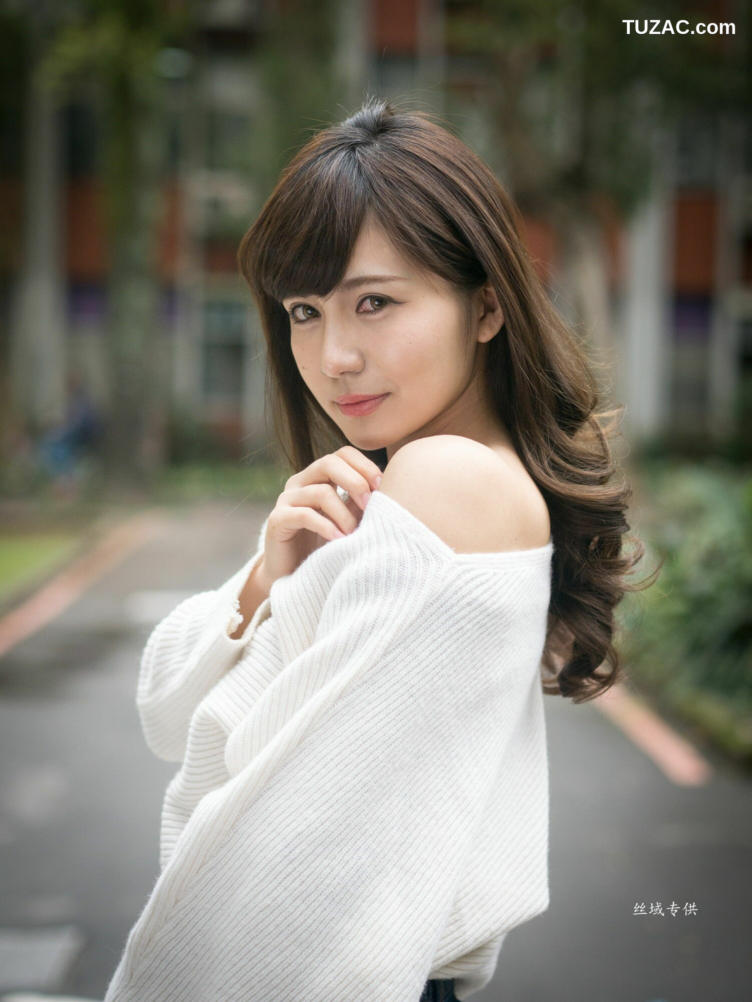 台湾正妹_ 艾比《台灣大學》 写真集[158P]