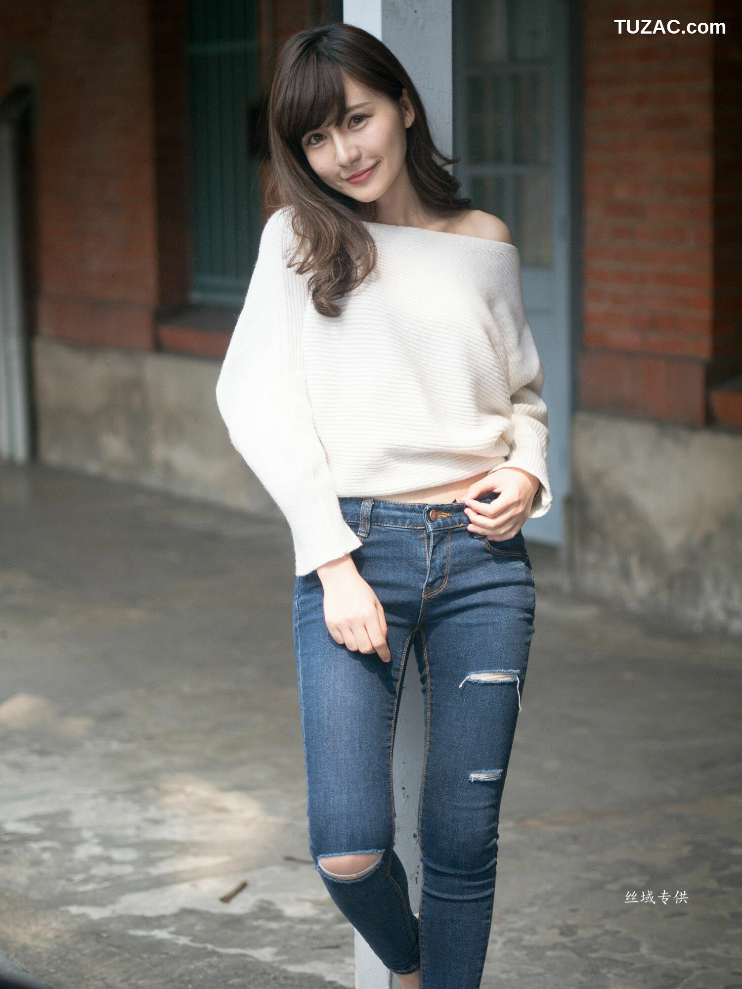 台湾正妹_ 艾比《台灣大學》 写真集[158P]