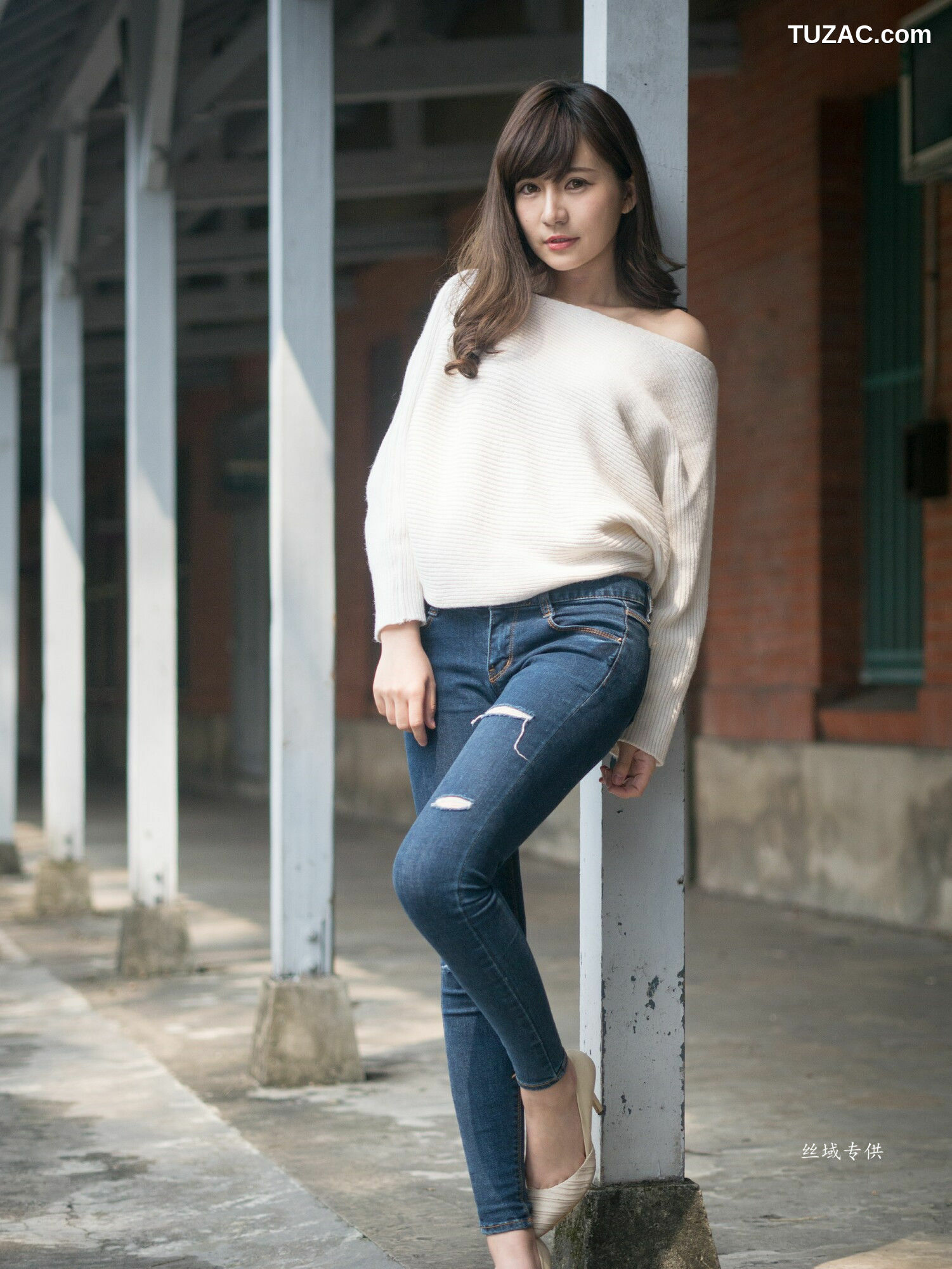 台湾正妹_ 艾比《台灣大學》 写真集[158P]