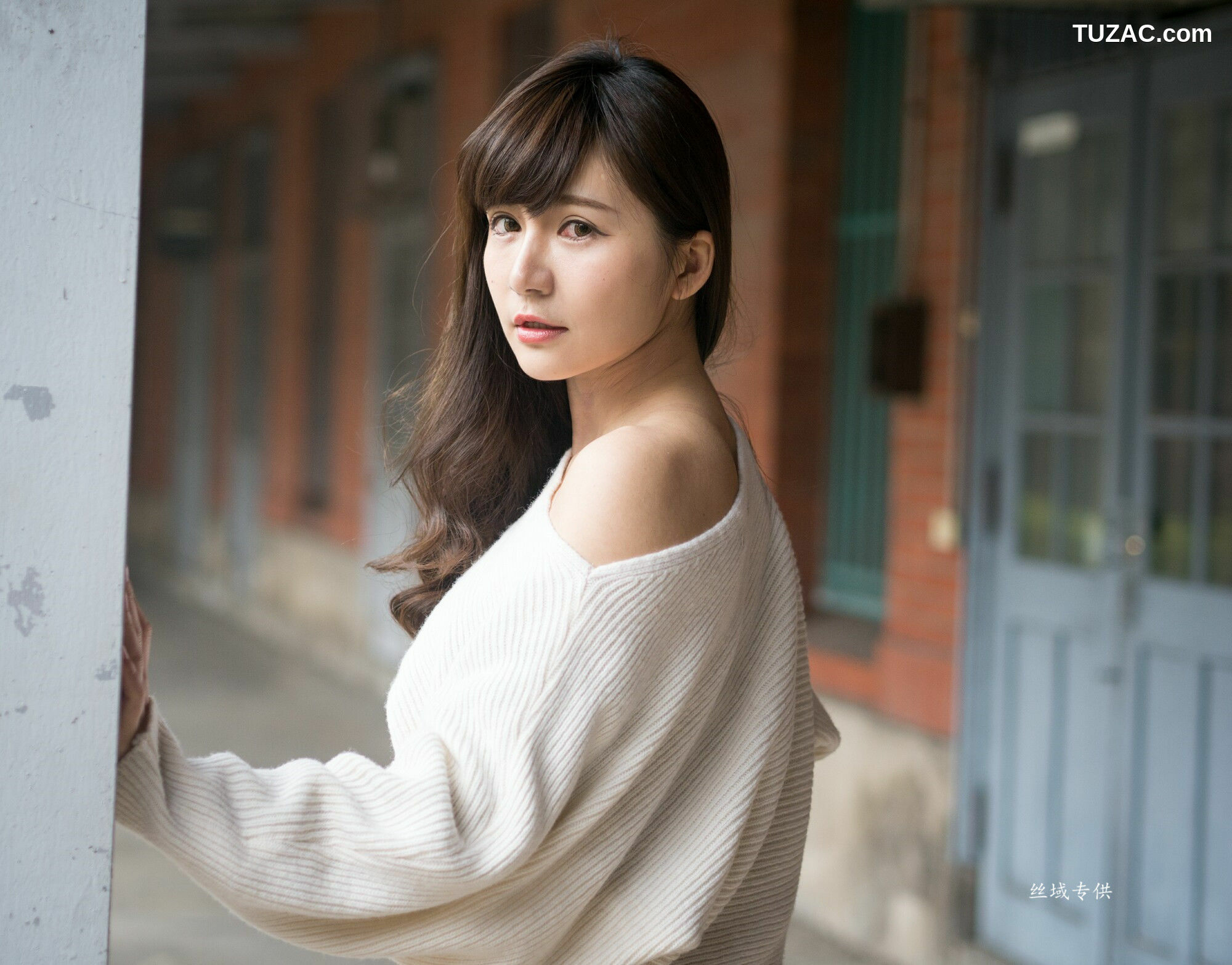 台湾正妹_ 艾比《台灣大學》 写真集[158P]