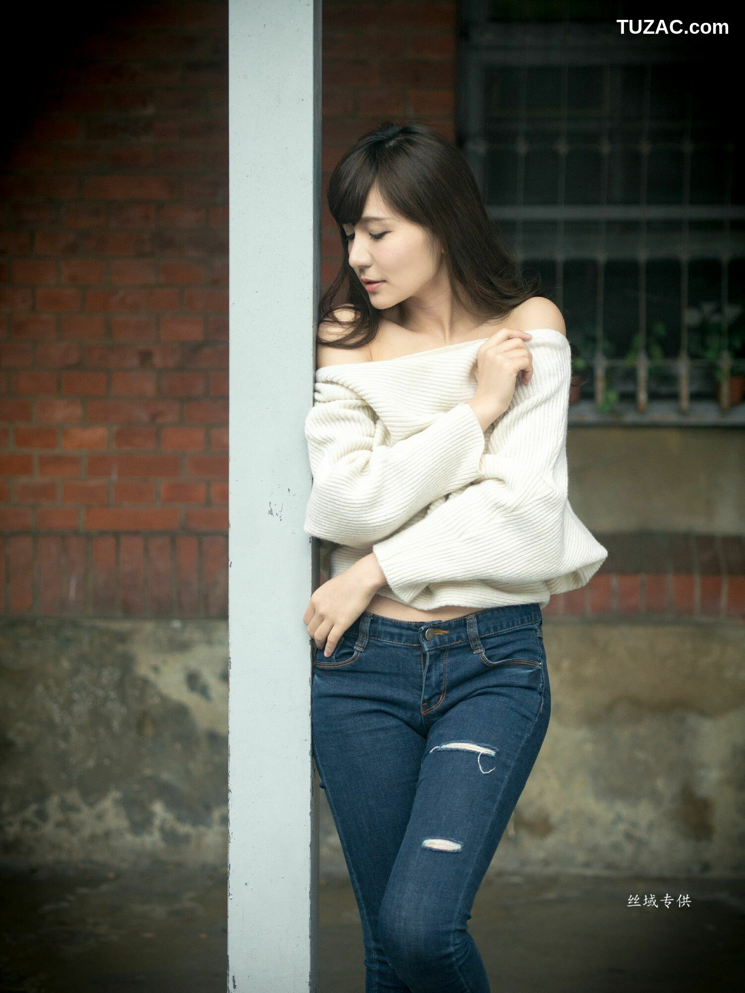 台湾正妹_ 艾比《台灣大學》 写真集[158P]