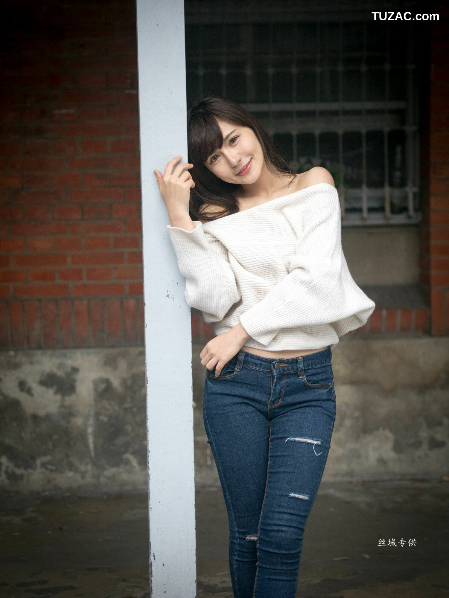 台湾正妹_ 艾比《台灣大學》 写真集[158P]