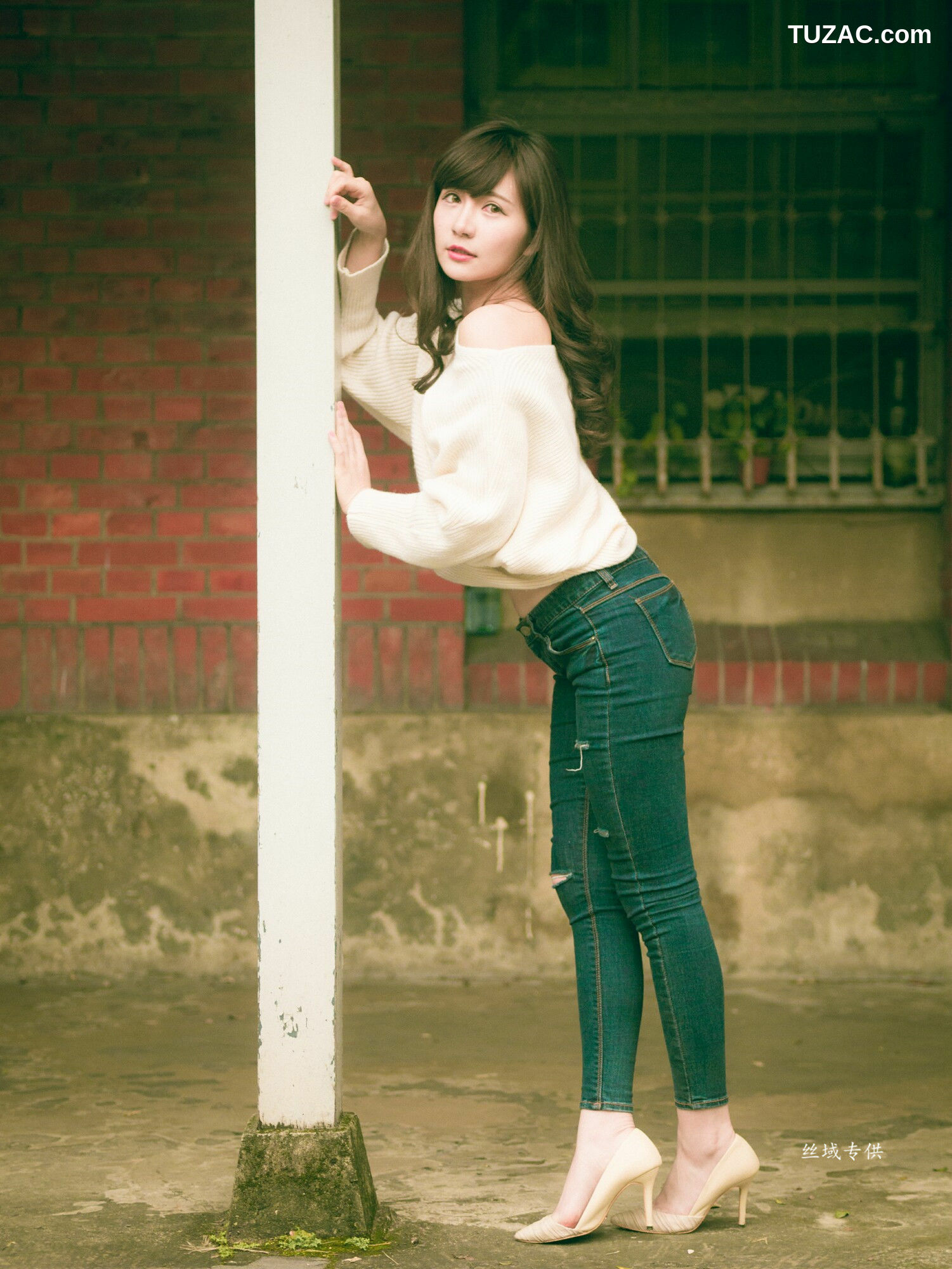 台湾正妹_ 艾比《台灣大學》 写真集[158P]