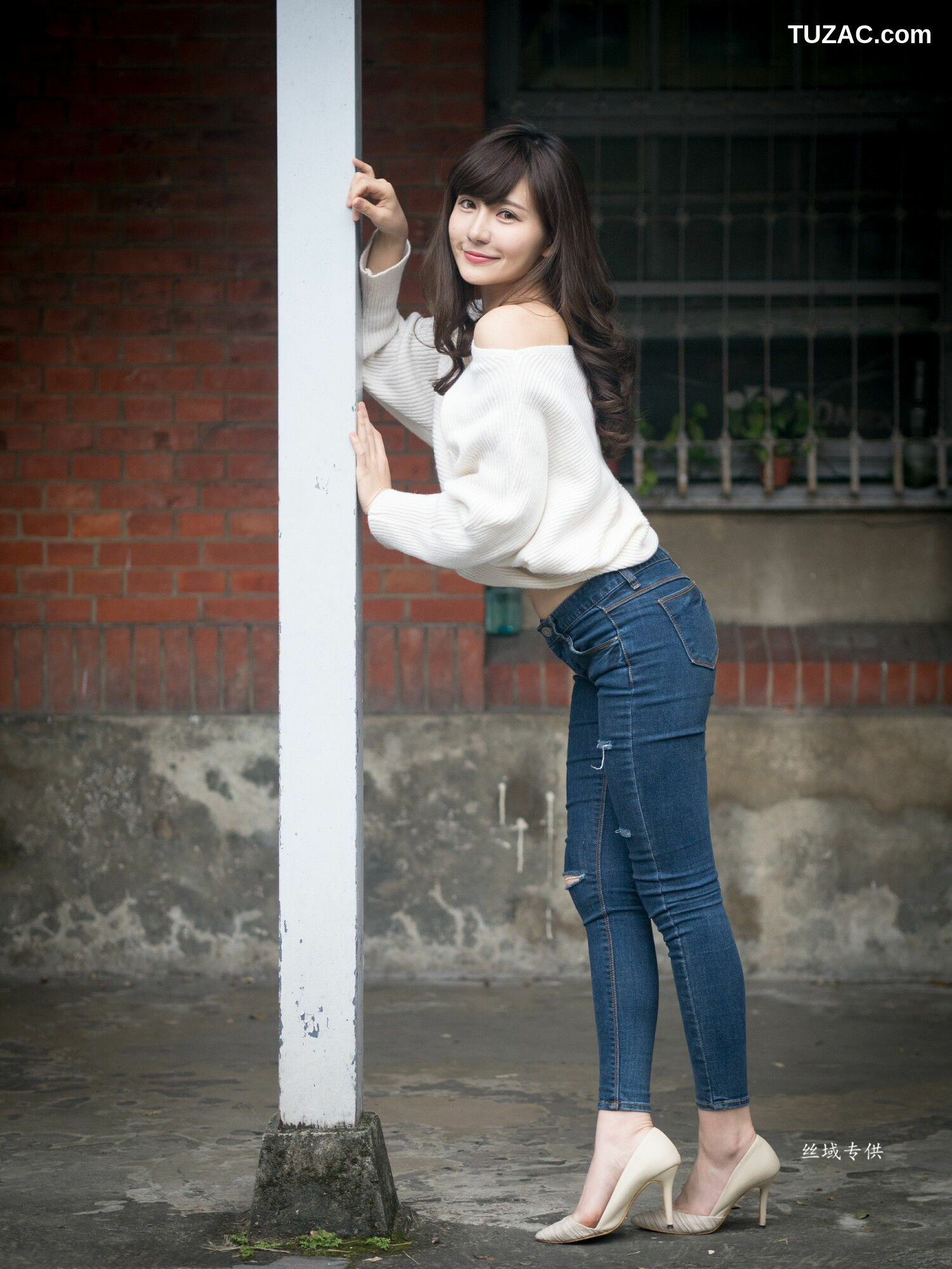 台湾正妹_ 艾比《台灣大學》 写真集[158P]