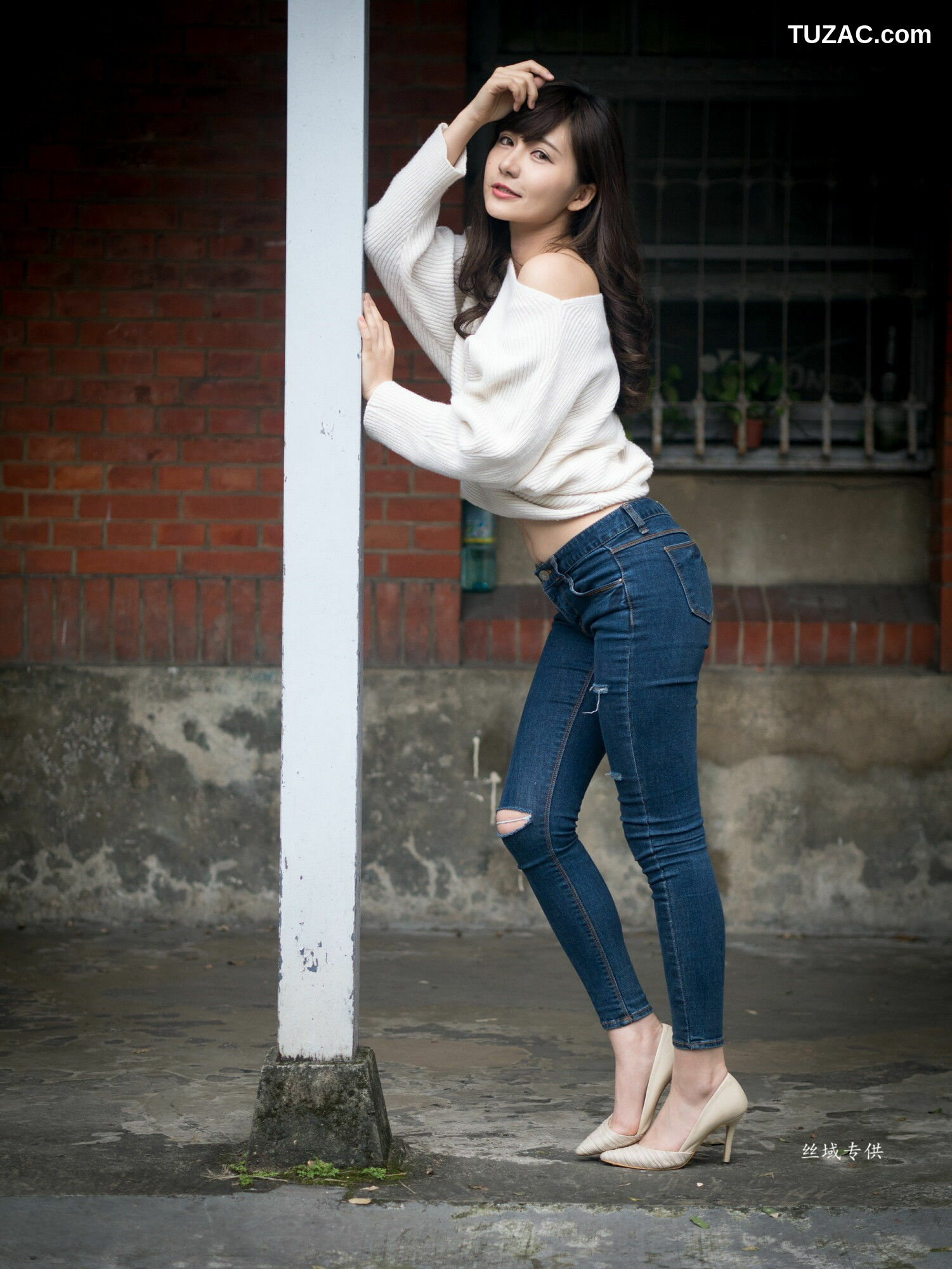 台湾正妹_ 艾比《台灣大學》 写真集[158P]