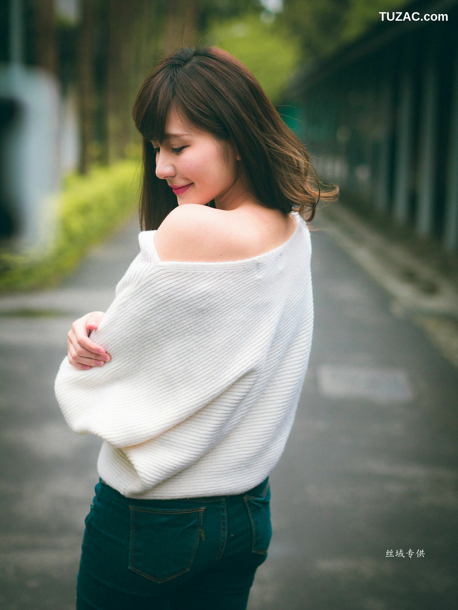 台湾正妹_ 艾比《台灣大學》 写真集[158P]