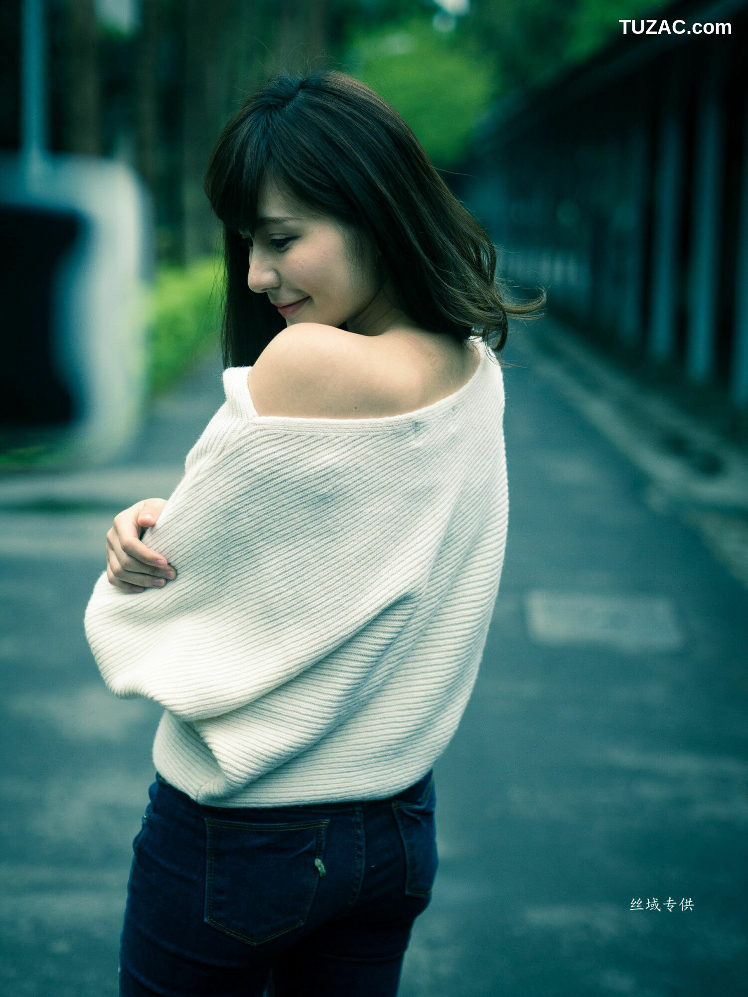 台湾正妹_ 艾比《台灣大學》 写真集[158P]