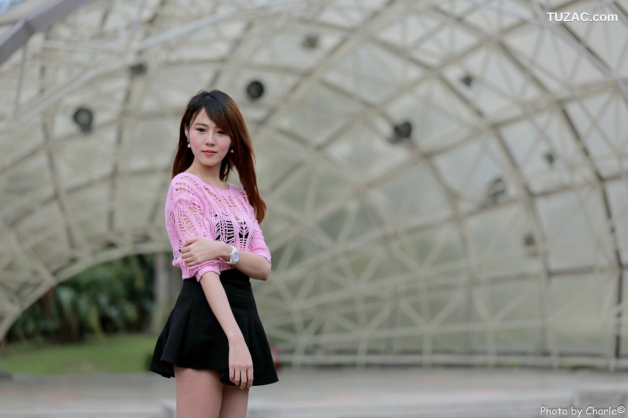 台湾正妹_ 艾琳《士林官邸外拍（共三套服装）》 写真集[82P]