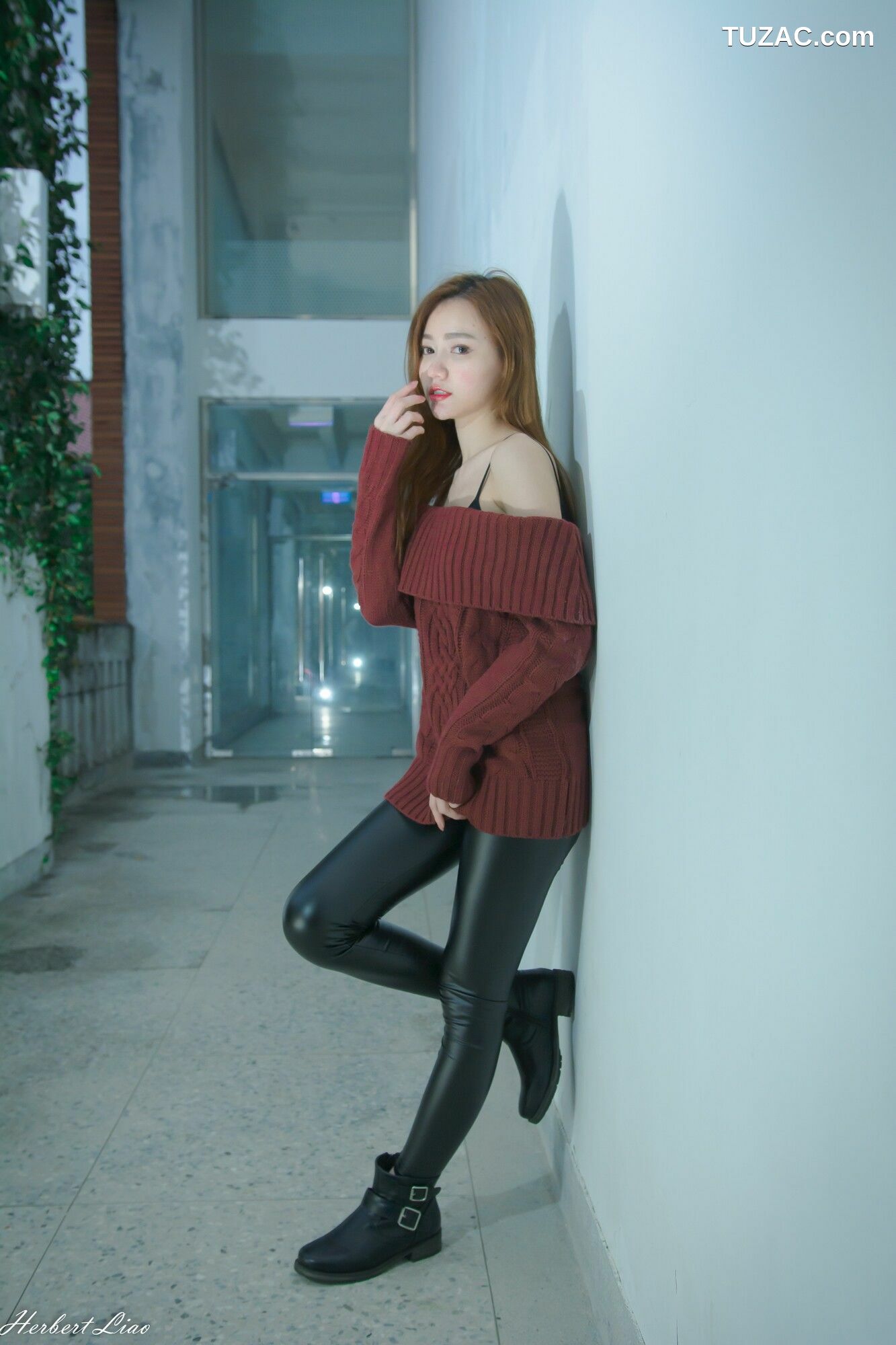 台湾正妹_ 苏小立《台北東區街拍》 写真集[56P]