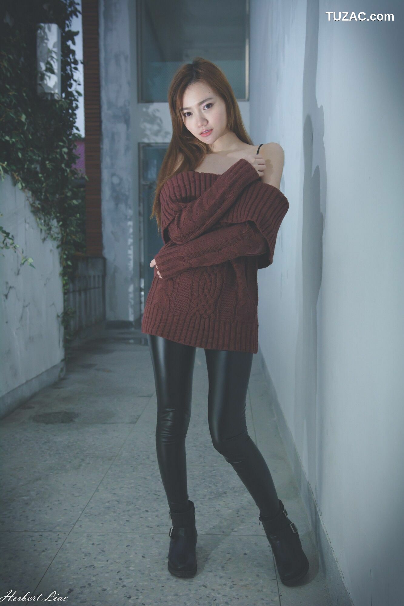 台湾正妹_ 苏小立《台北東區街拍》 写真集[56P]