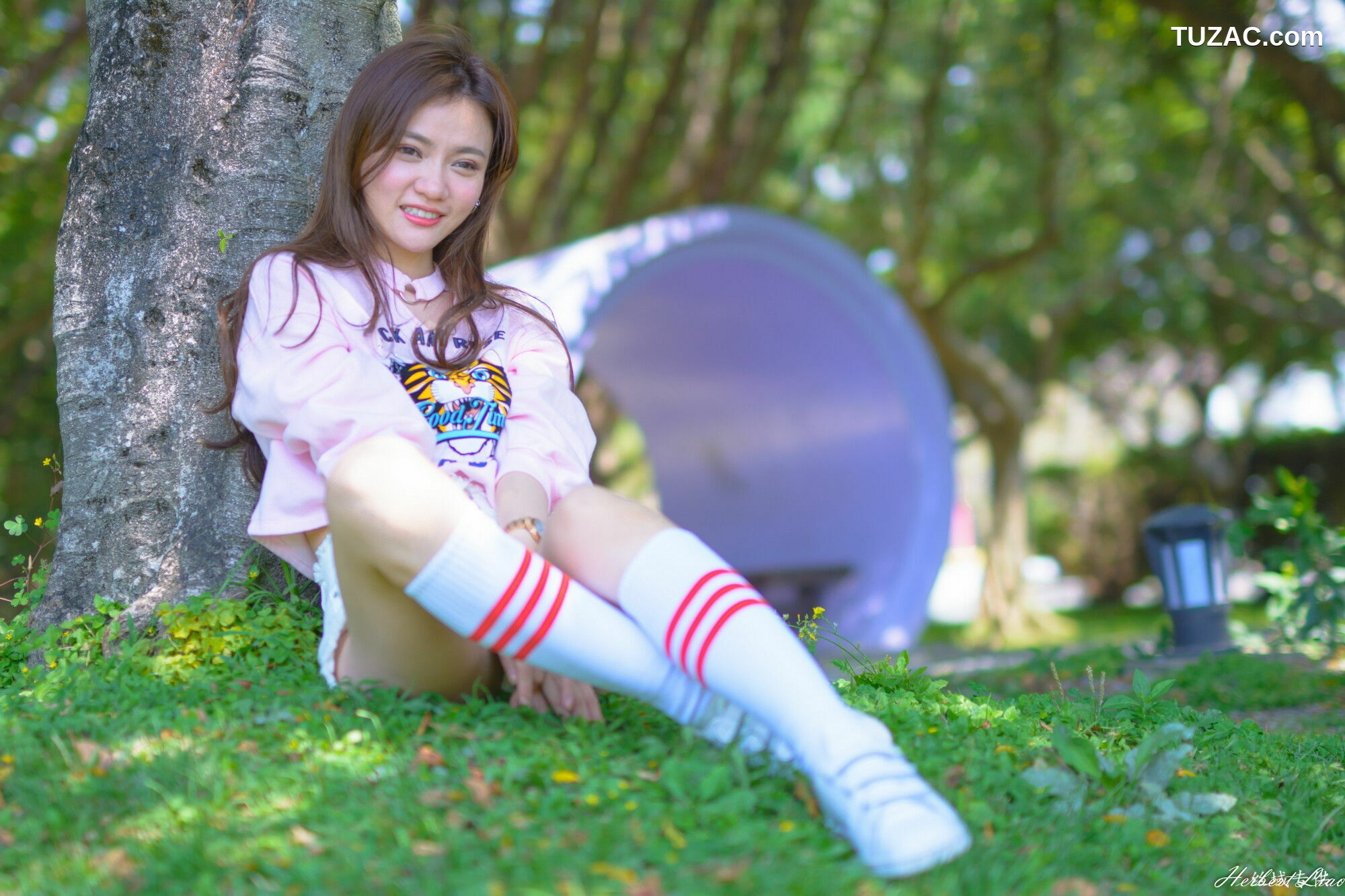 台湾正妹_ 苏小立《花博新生公園 热裤运动装》 写真集[56P]