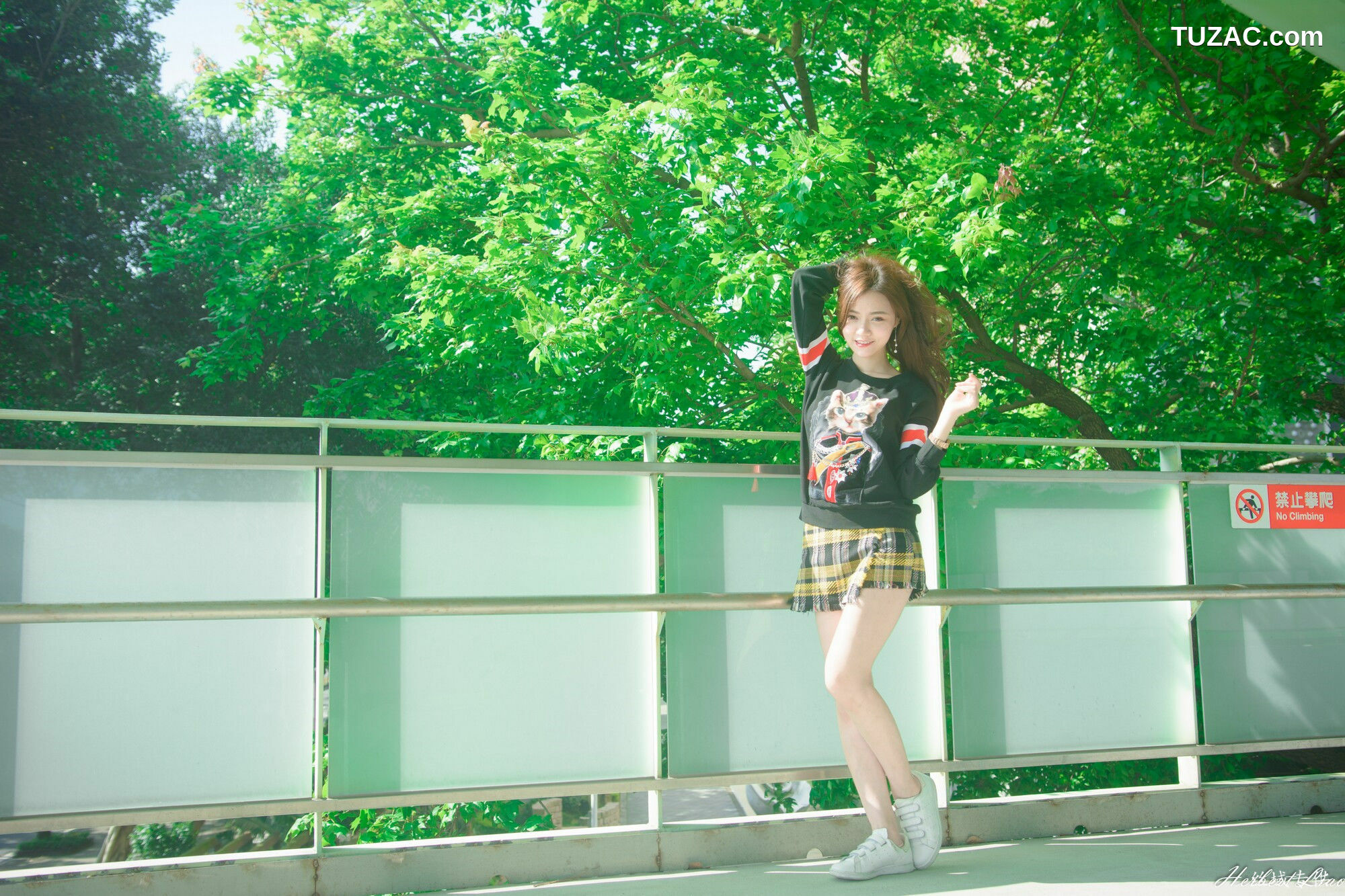 台湾正妹_ 苏小立《花博新生公園》校花系列 写真集[86P]