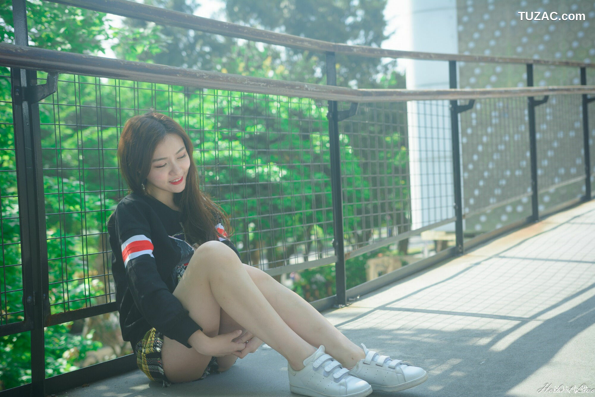 台湾正妹_ 苏小立《花博新生公園》校花系列 写真集[86P]