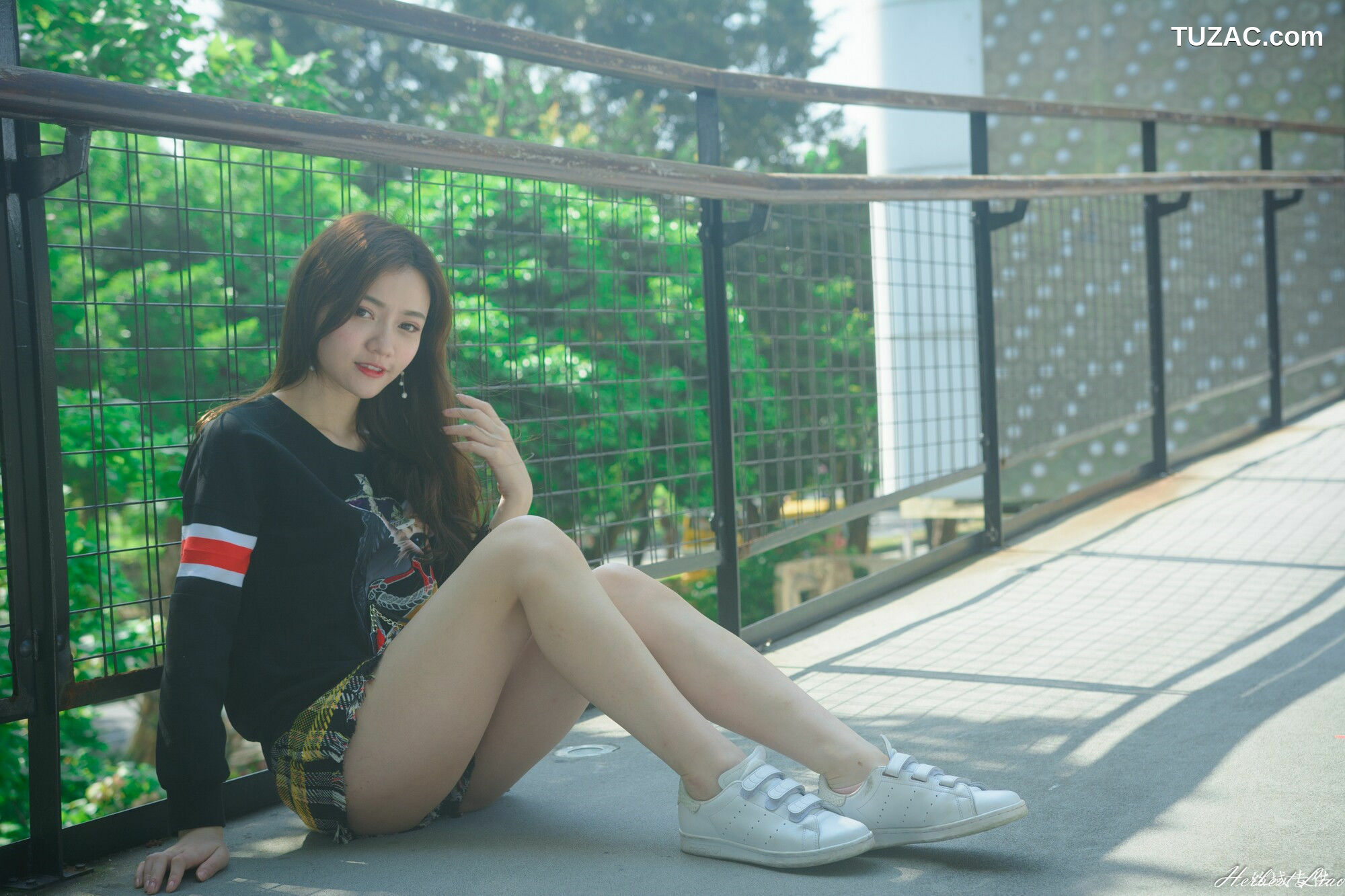 台湾正妹_ 苏小立《花博新生公園》校花系列 写真集[86P]