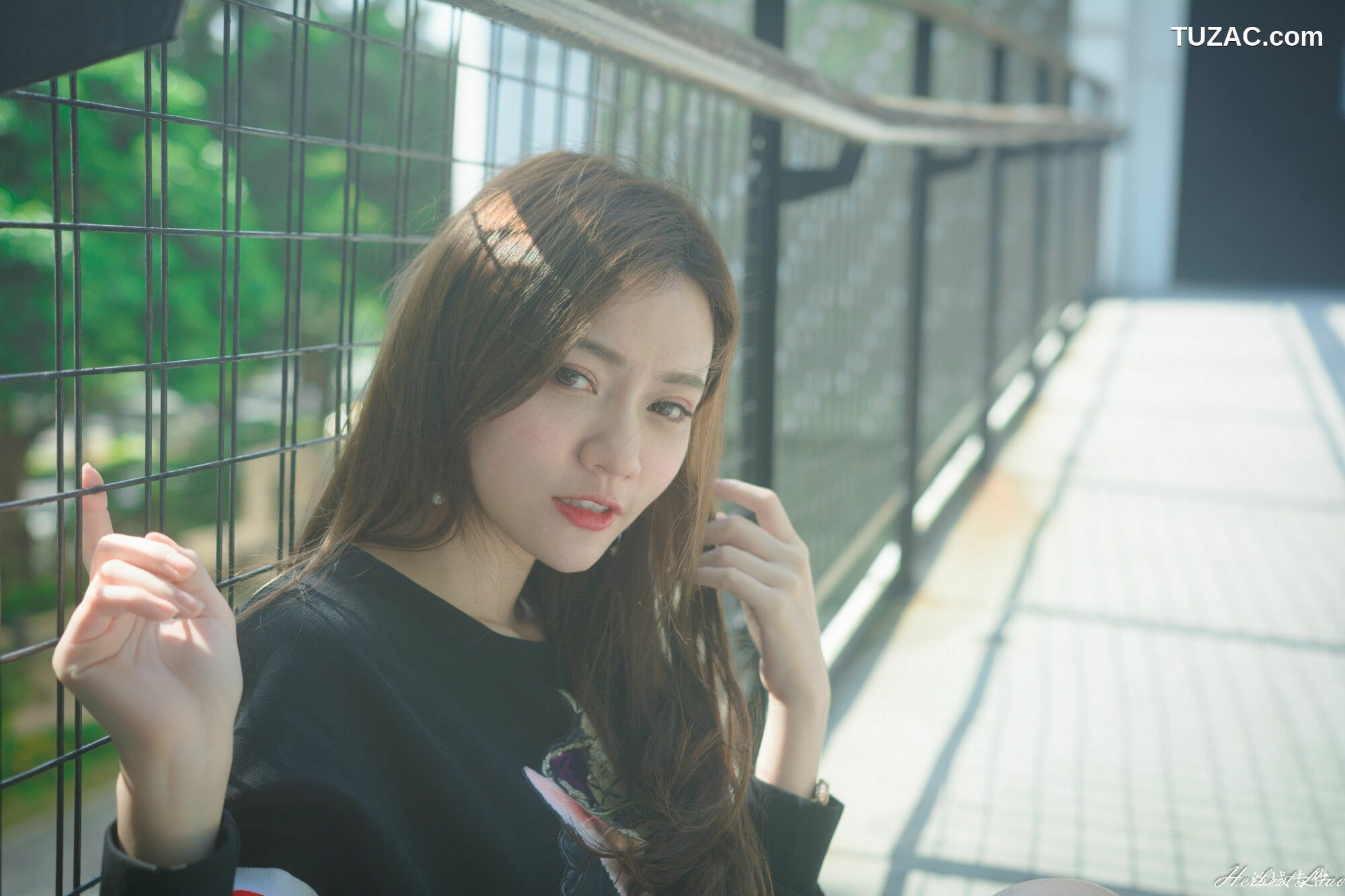 台湾正妹_ 苏小立《花博新生公園》校花系列 写真集[86P]