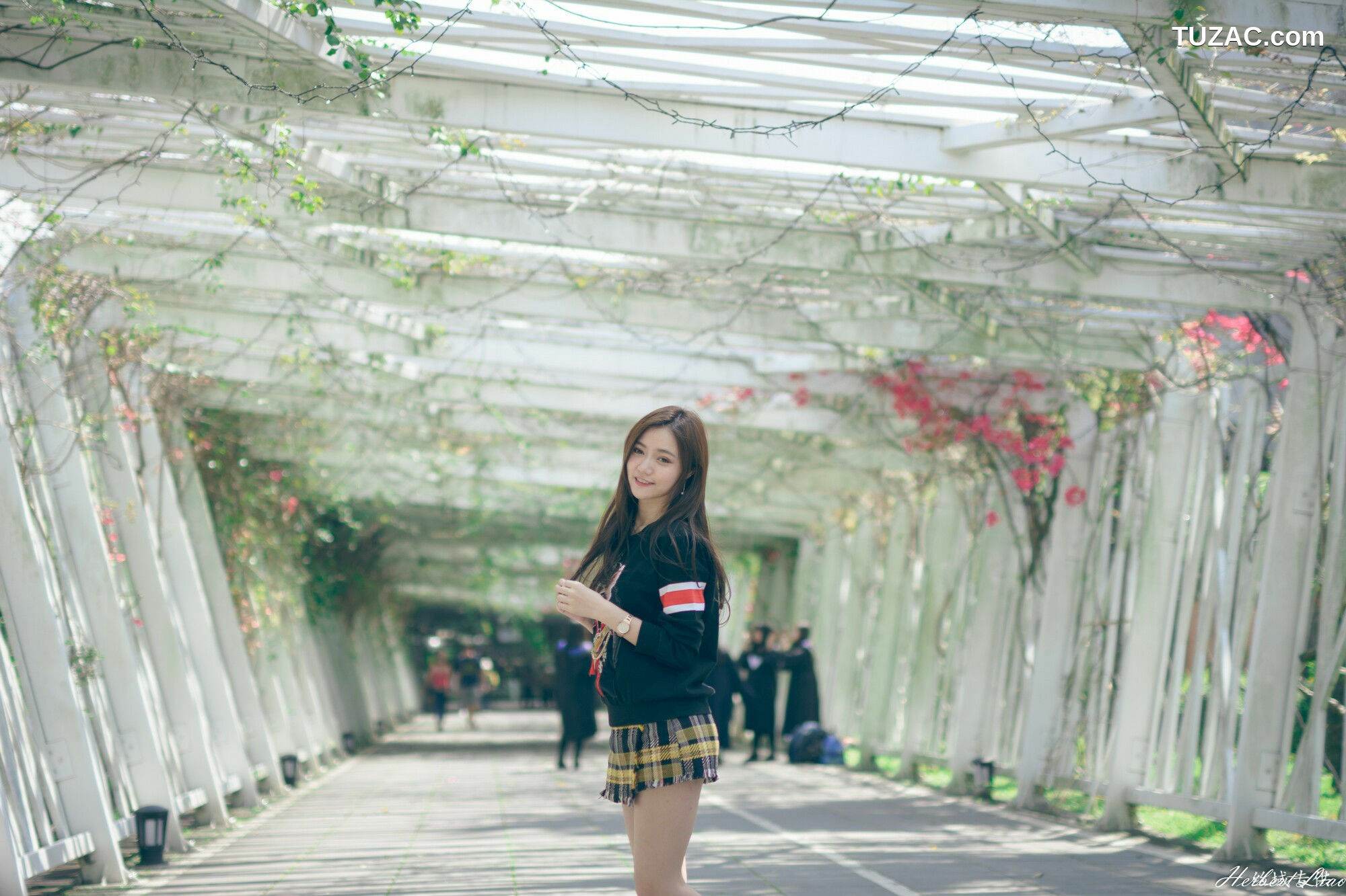 台湾正妹_ 苏小立《花博新生公園》校花系列 写真集[86P]