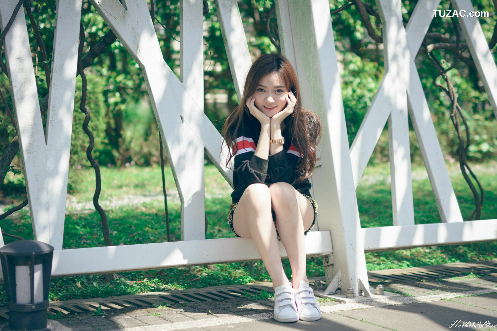 台湾正妹_ 苏小立《花博新生公園》校花系列 写真集[86P]