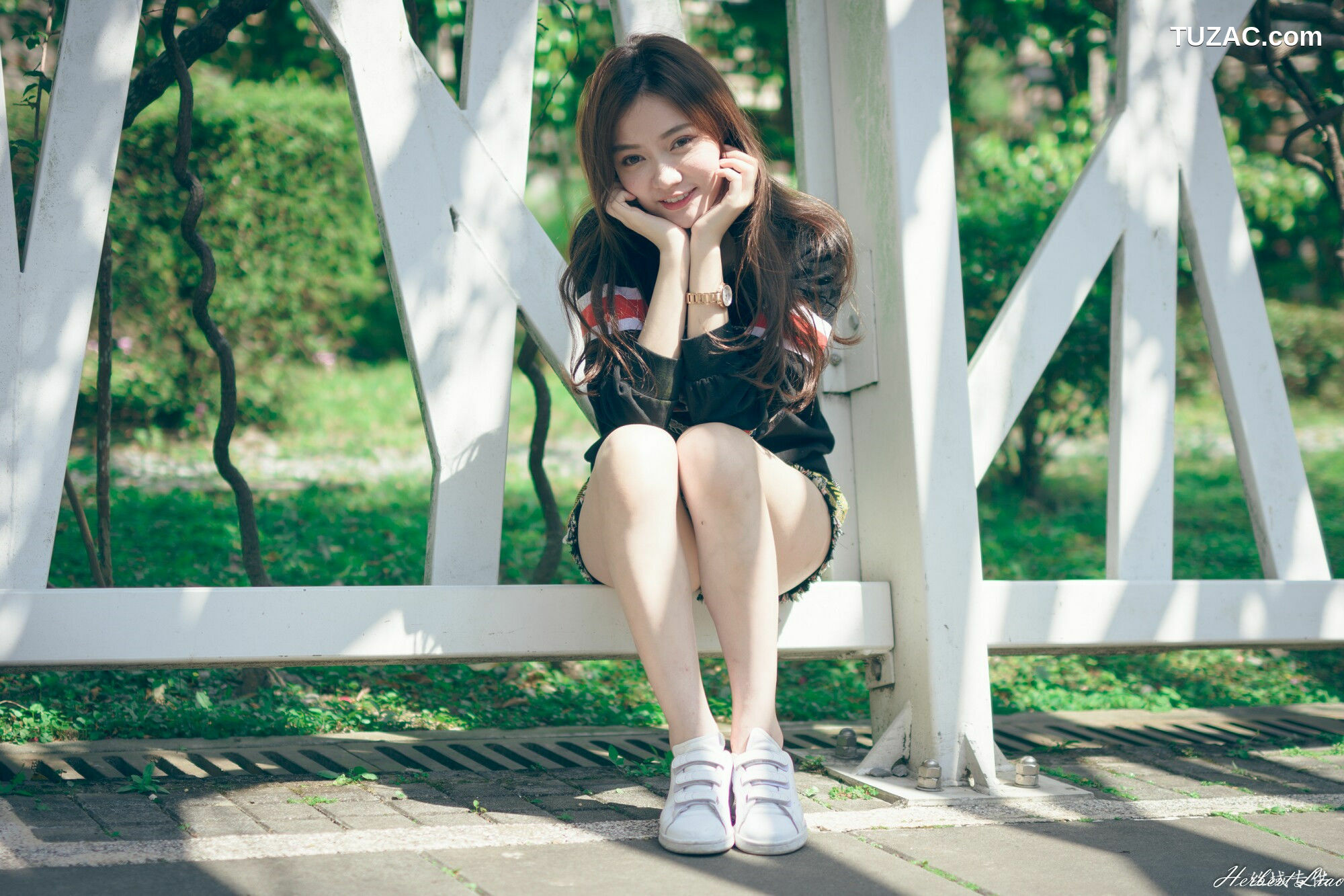 台湾正妹_ 苏小立《花博新生公園》校花系列 写真集[86P]