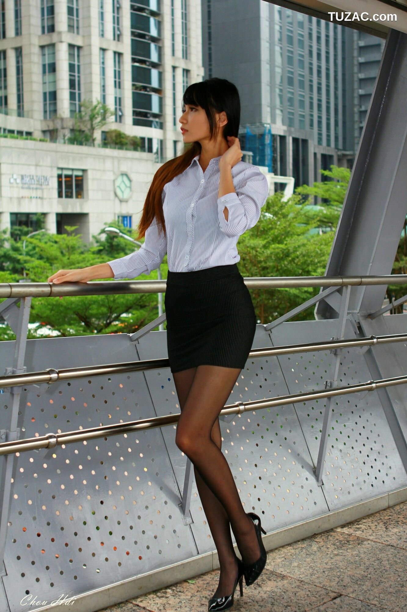 台湾正妹_ 蔡译心 - OL街拍 写真集[91P]