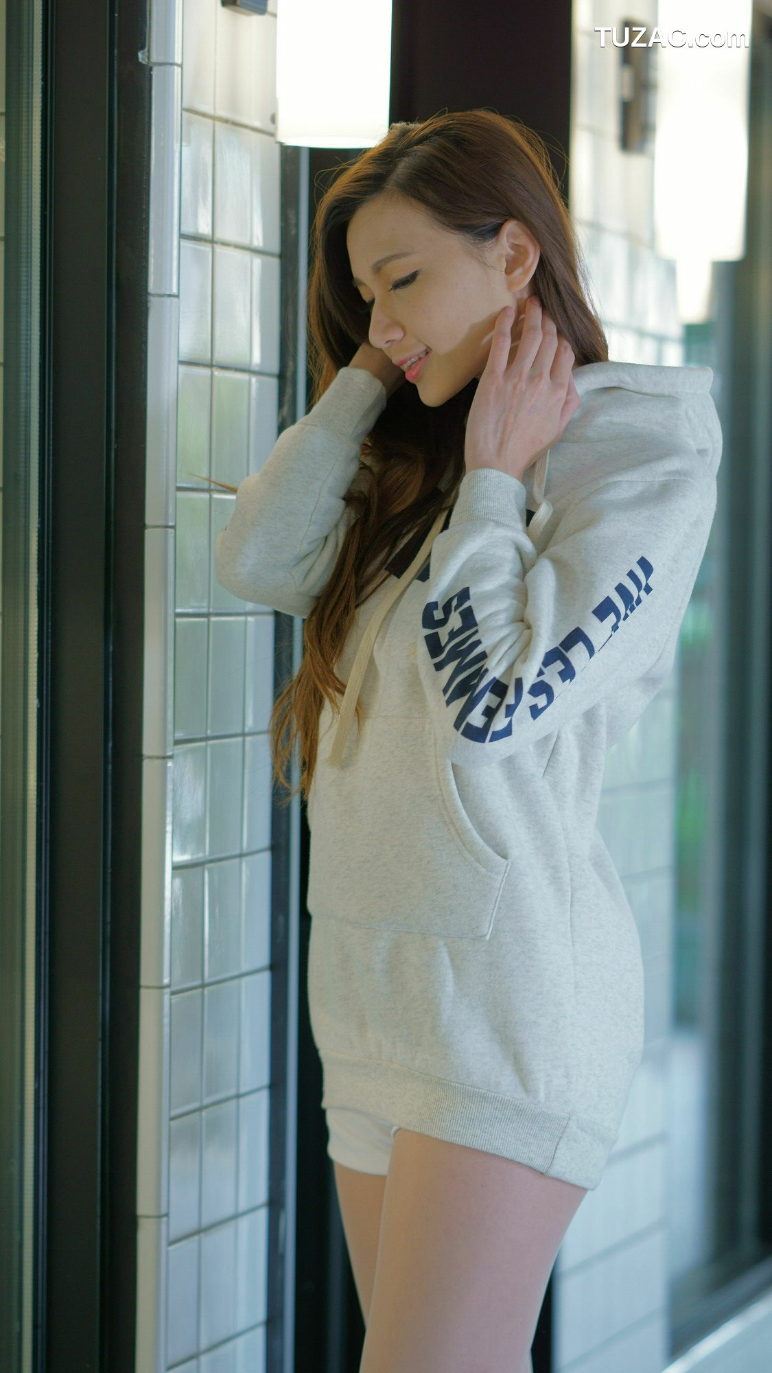 台湾正妹_ 蔡译心 - 外拍6套服装合集 写真集[91P]