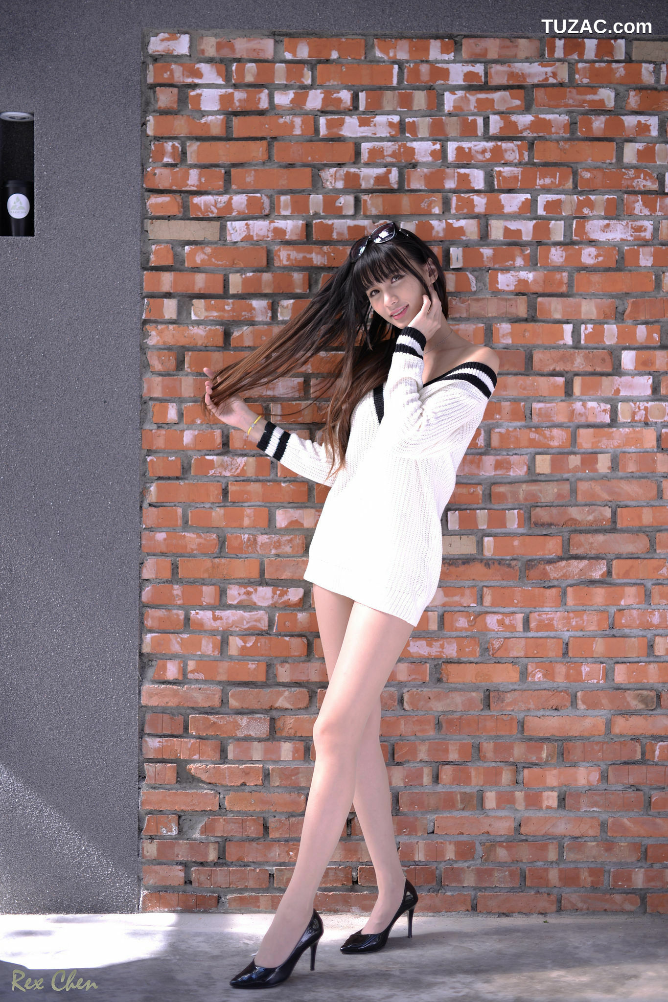 台湾正妹_ 蔡译心 - 外拍6套服装合集 写真集[91P]