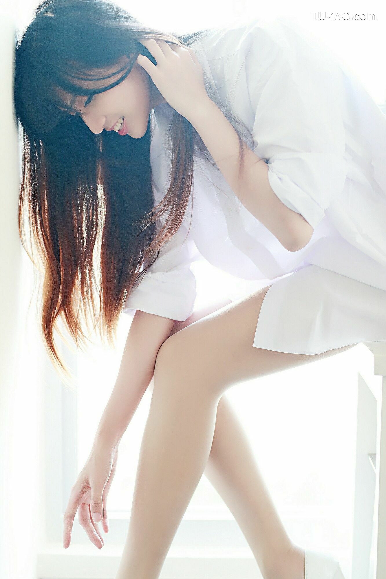 台湾正妹_ 蔡译心 - 棚拍5套服装合集 写真集[68P]