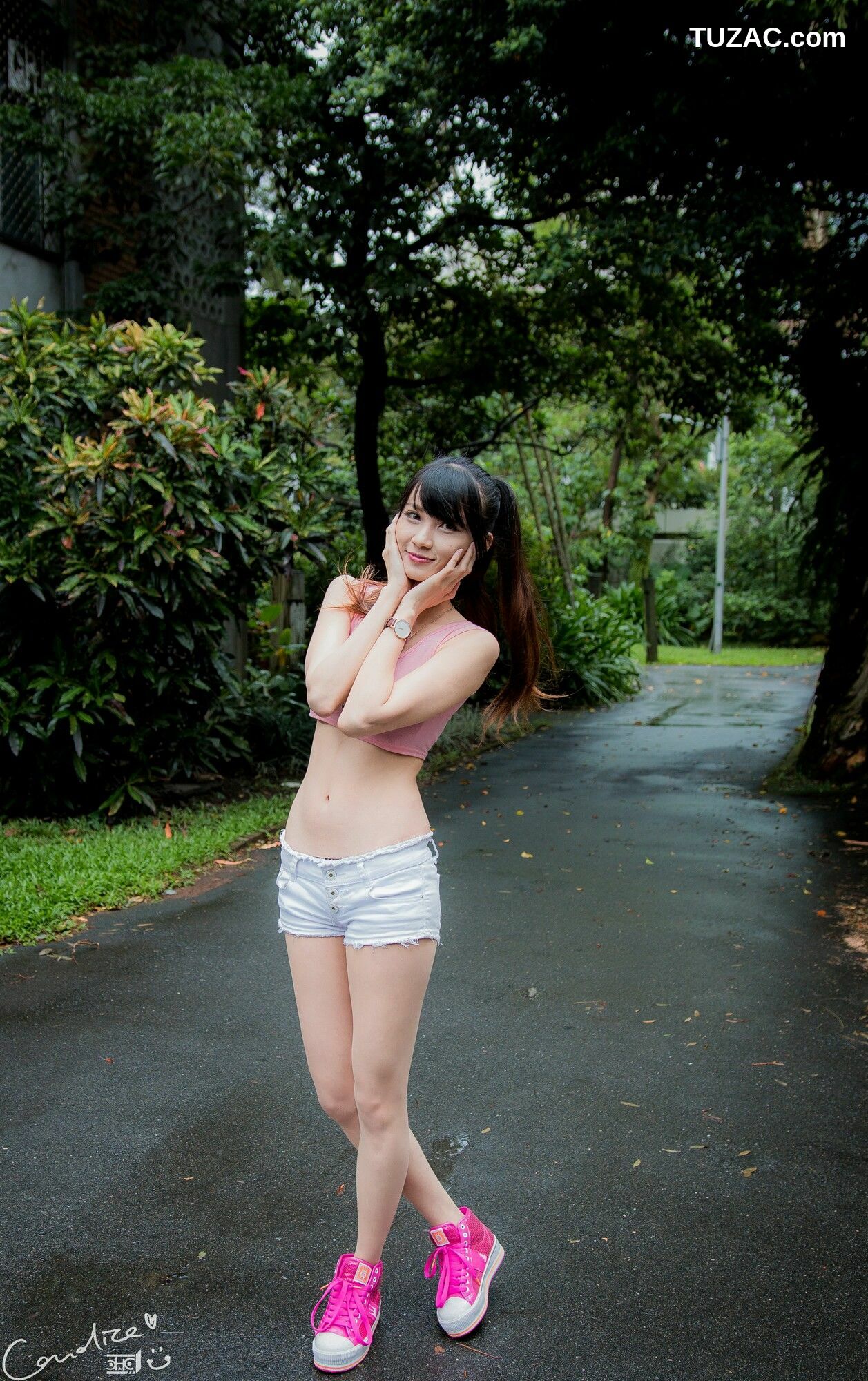台湾正妹_ 蔡译心 - 热裤运动装 写真集[73P]