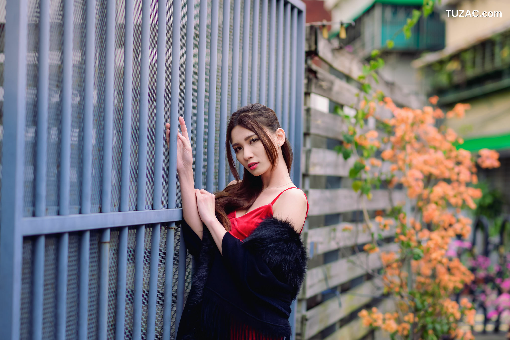 台湾正妹_ 蔡译心Candice - (三套服装） 写真集[90P]