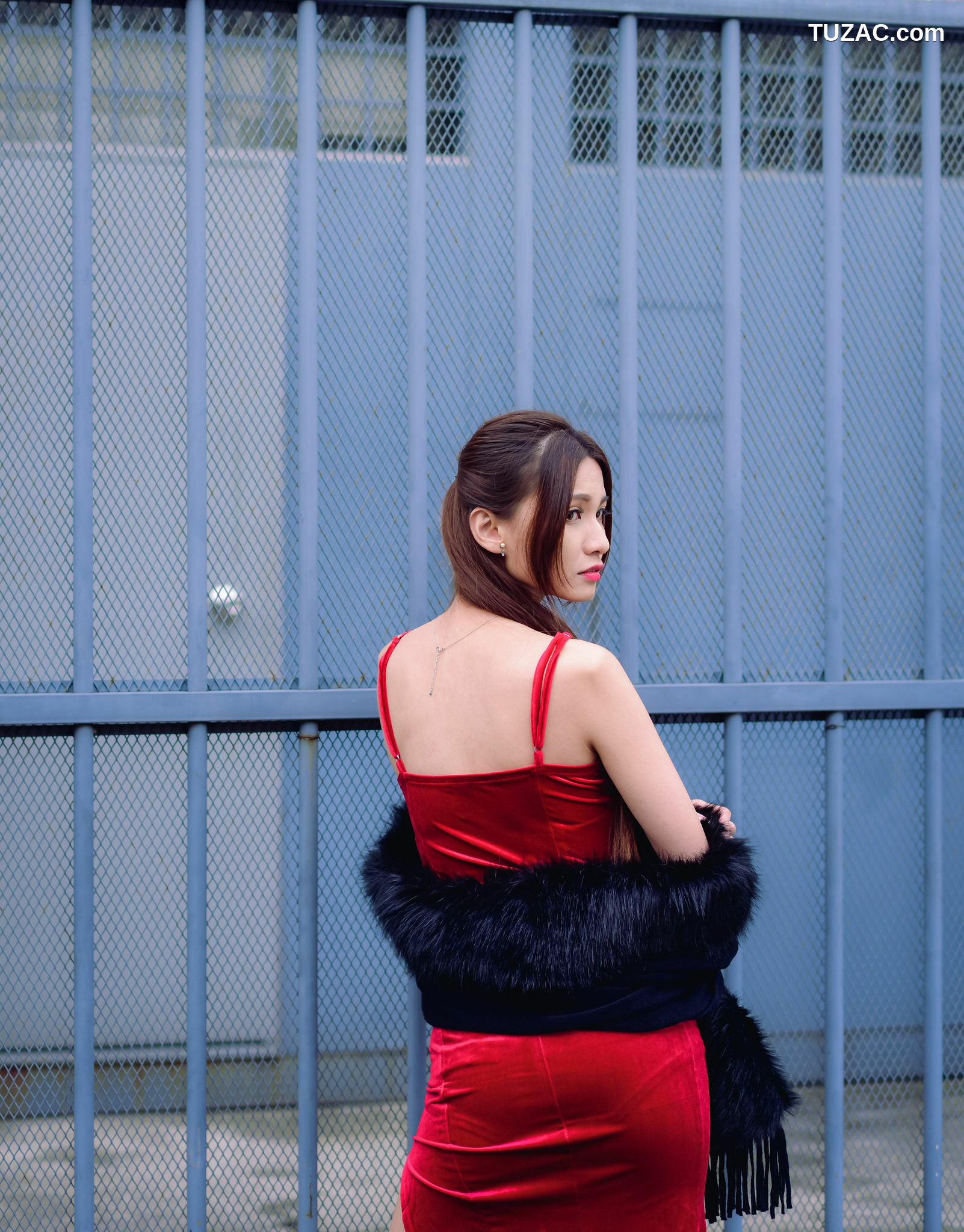 台湾正妹_ 蔡译心Candice - (三套服装） 写真集[90P]