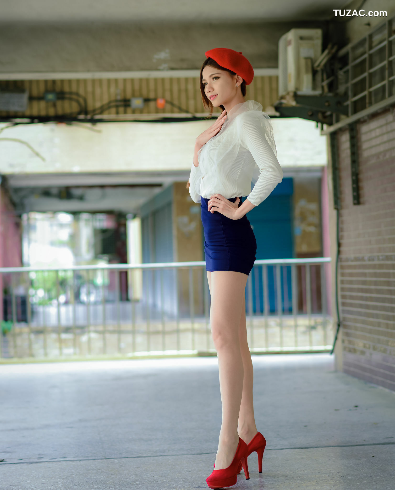 台湾正妹_ 蔡译心Candice - (三套服装） 写真集[90P]
