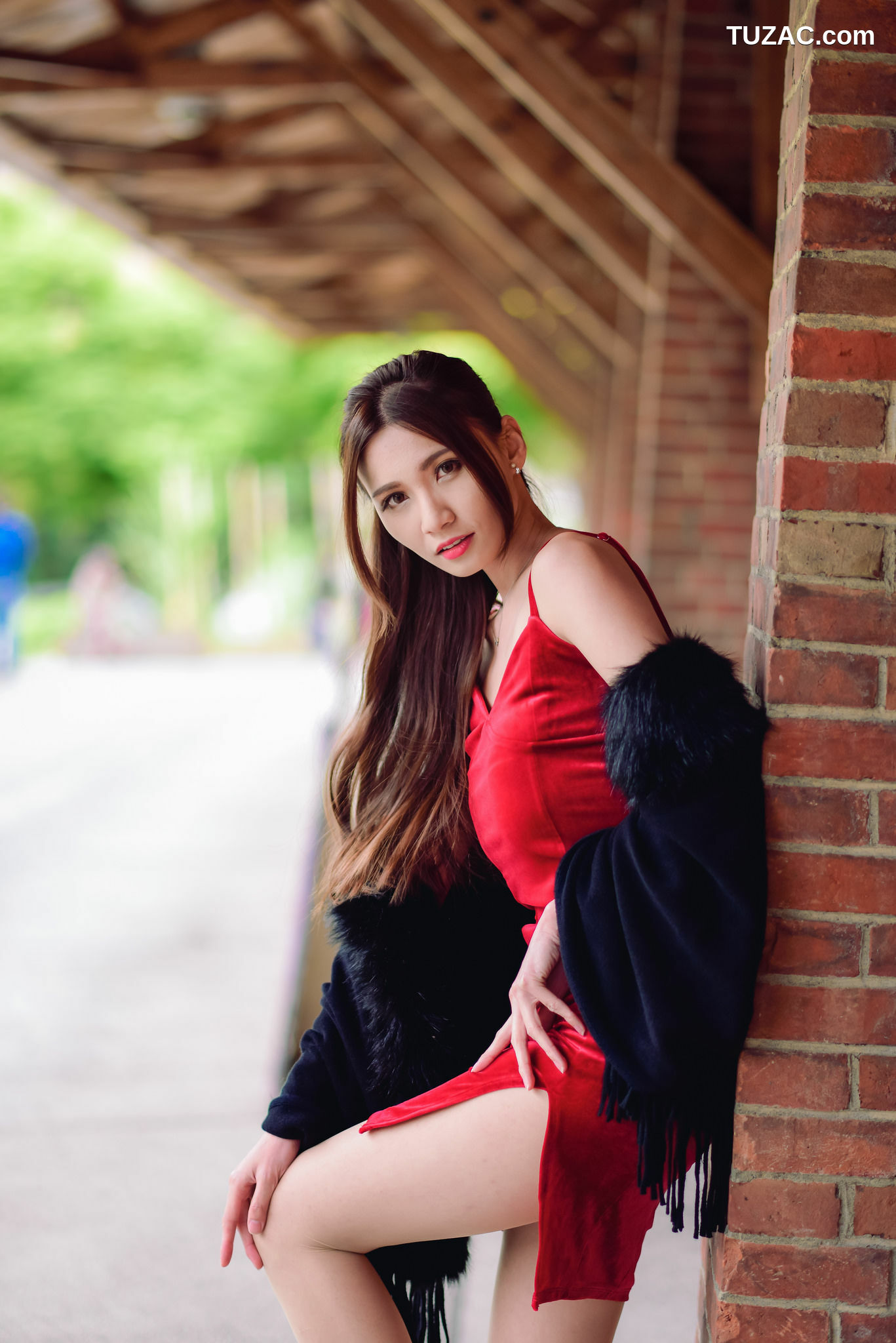 台湾正妹_ 蔡译心Candice - (三套服装） 写真集[90P]
