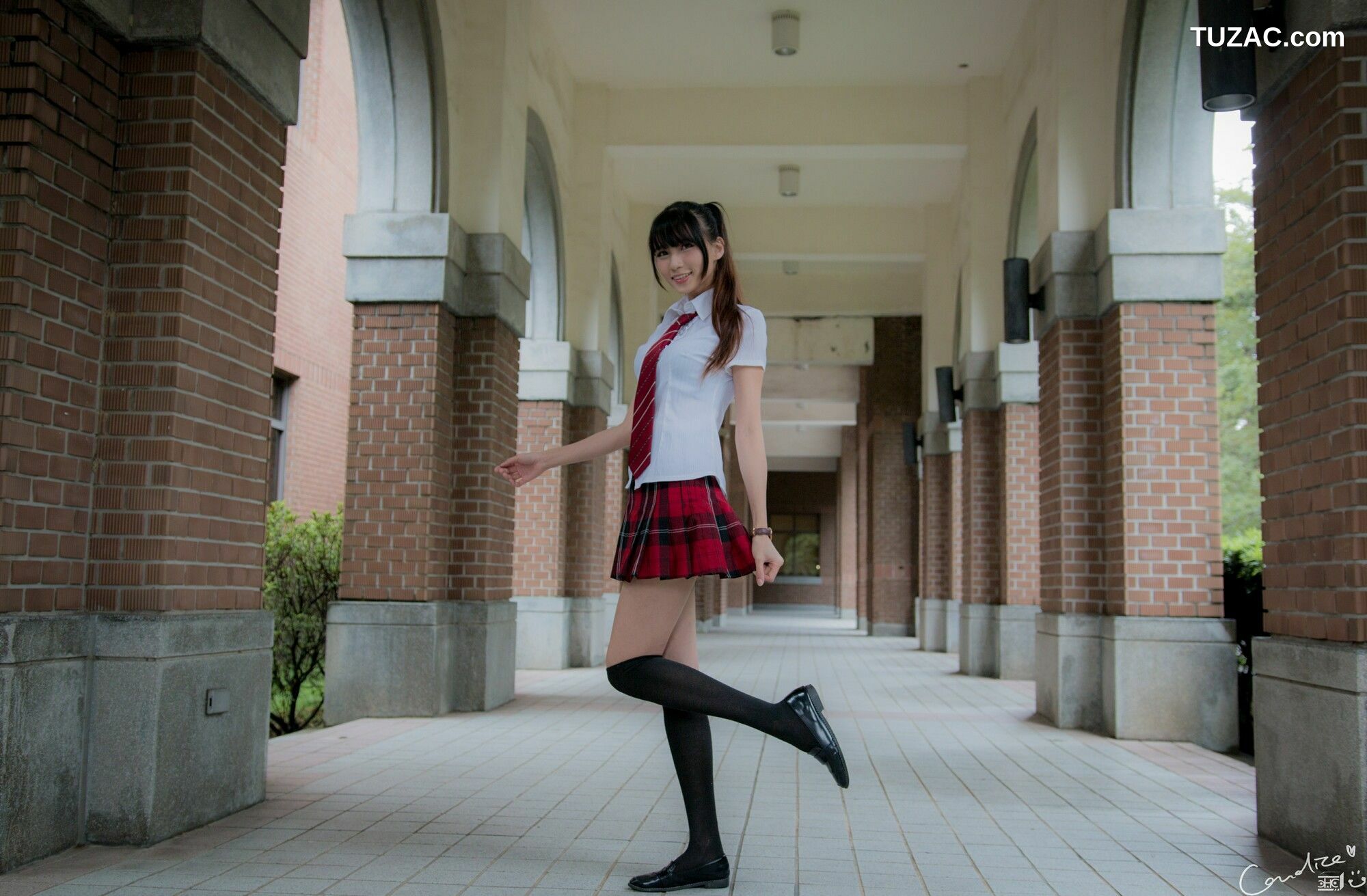 台湾正妹_ 蔡译心Candice《你的名字》 写真集[53P]