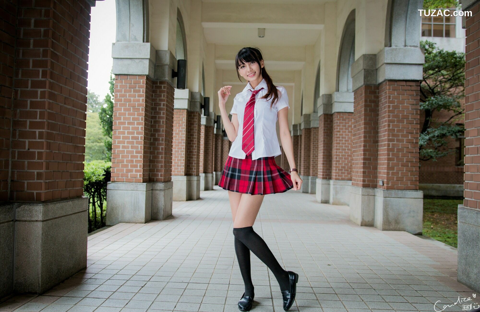 台湾正妹_ 蔡译心Candice《你的名字》 写真集[53P]