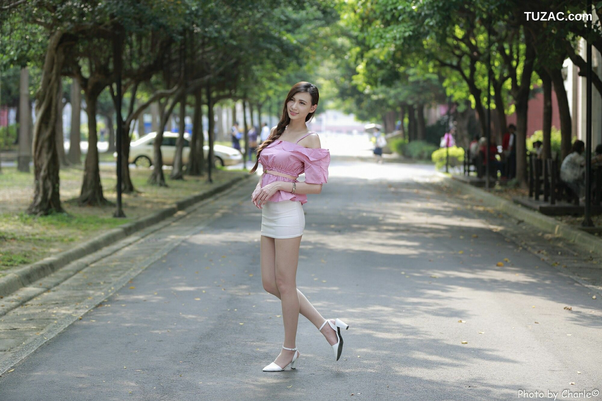 台湾正妹_ 蔡译心Candice《師範大學外拍》3套服装 写真集[75P]