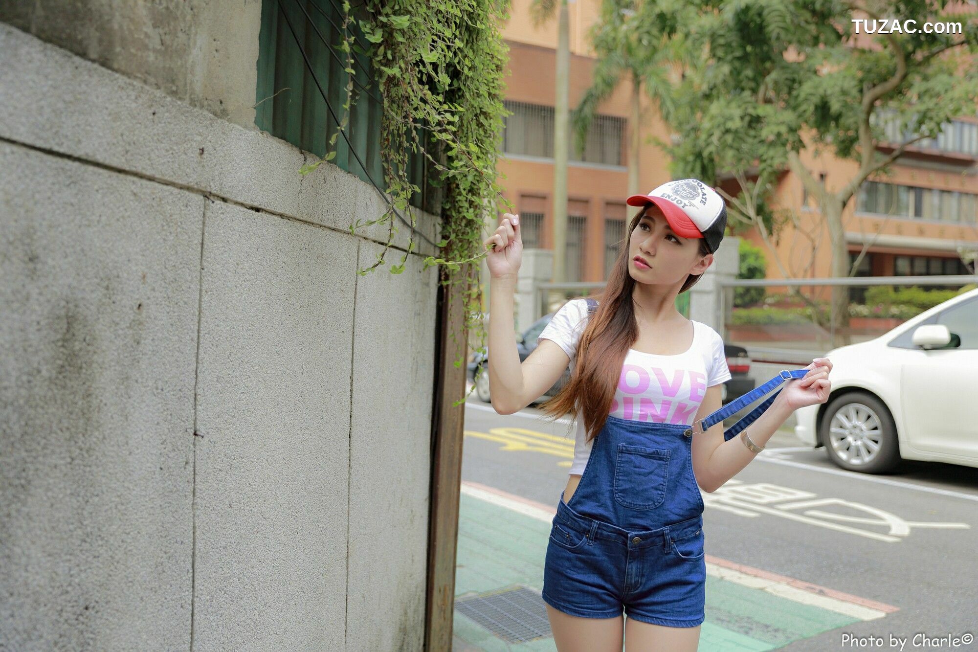 台湾正妹_ 蔡译心Candice《師範大學外拍》3套服装 写真集[75P]